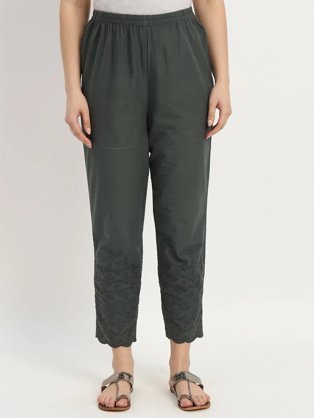 mumzhug Women Floral Embroidered Regular Thread Work Kurta with Trousers With Dupatta mumzhug