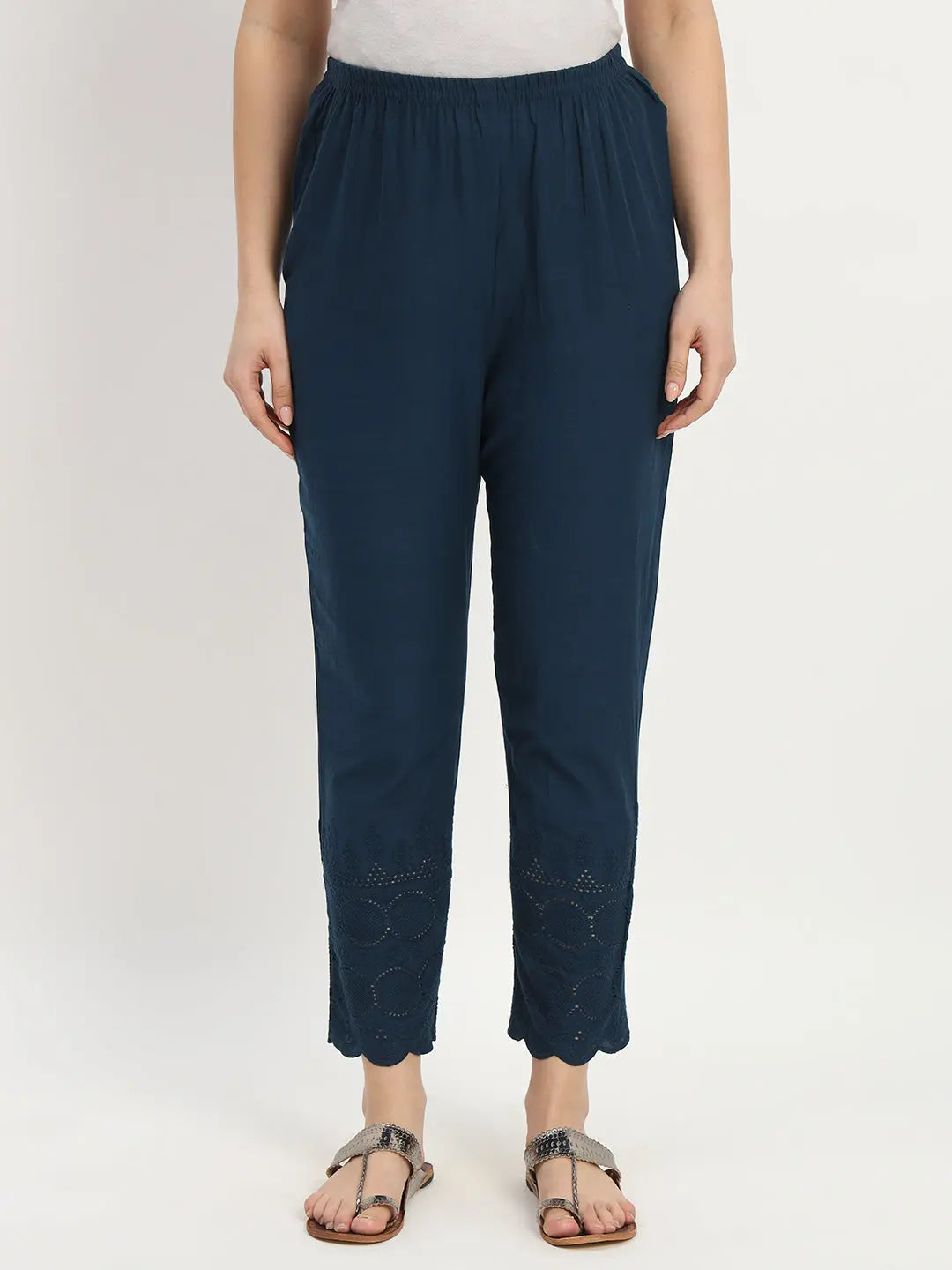 mumzhug Women Floral Embroidered Regular Thread Work Kurta with Trousers With Dupatta mumzhug