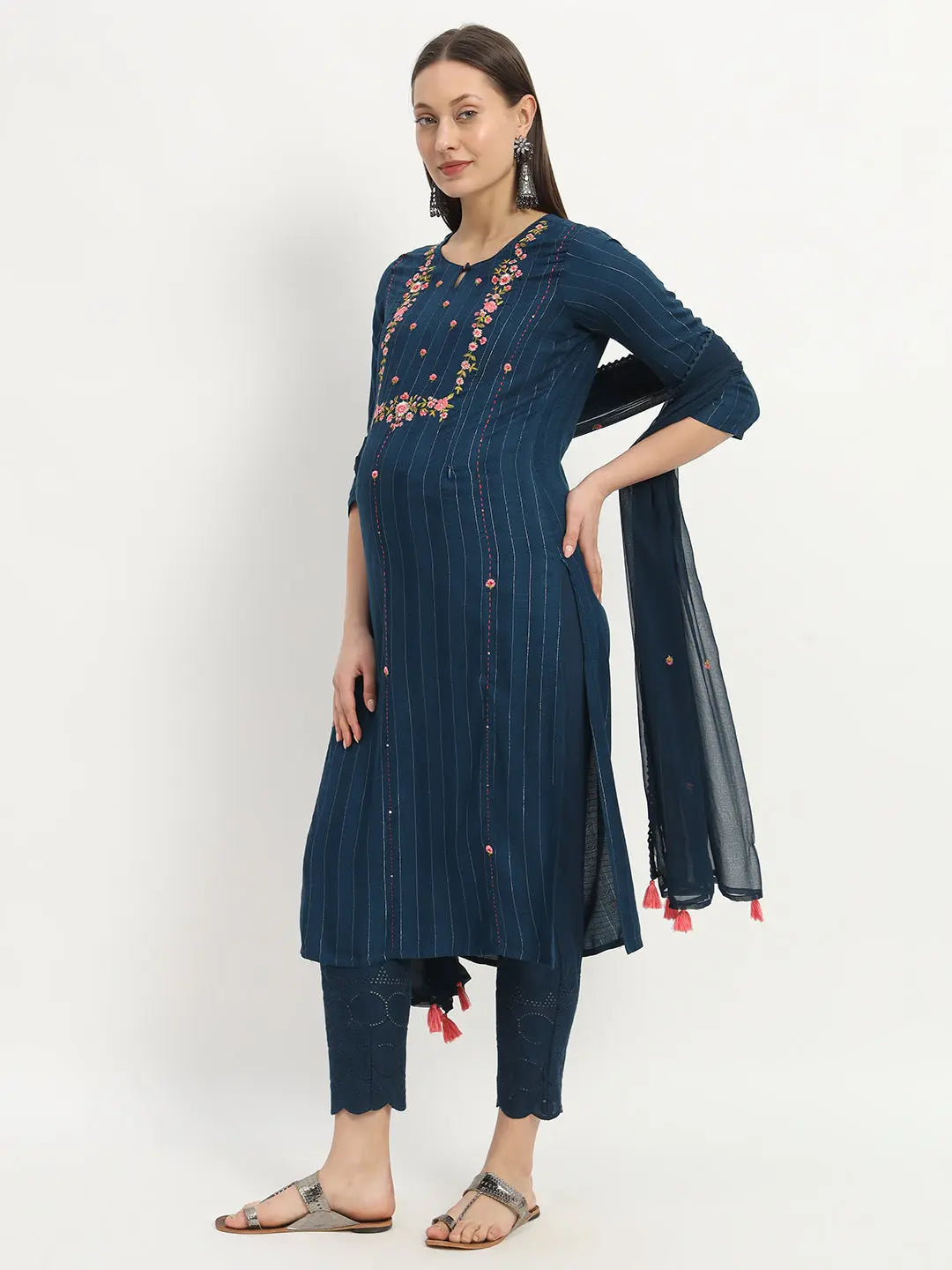 mumzhug Women Floral Embroidered Regular Thread Work Kurta with Trousers With Dupatta mumzhug