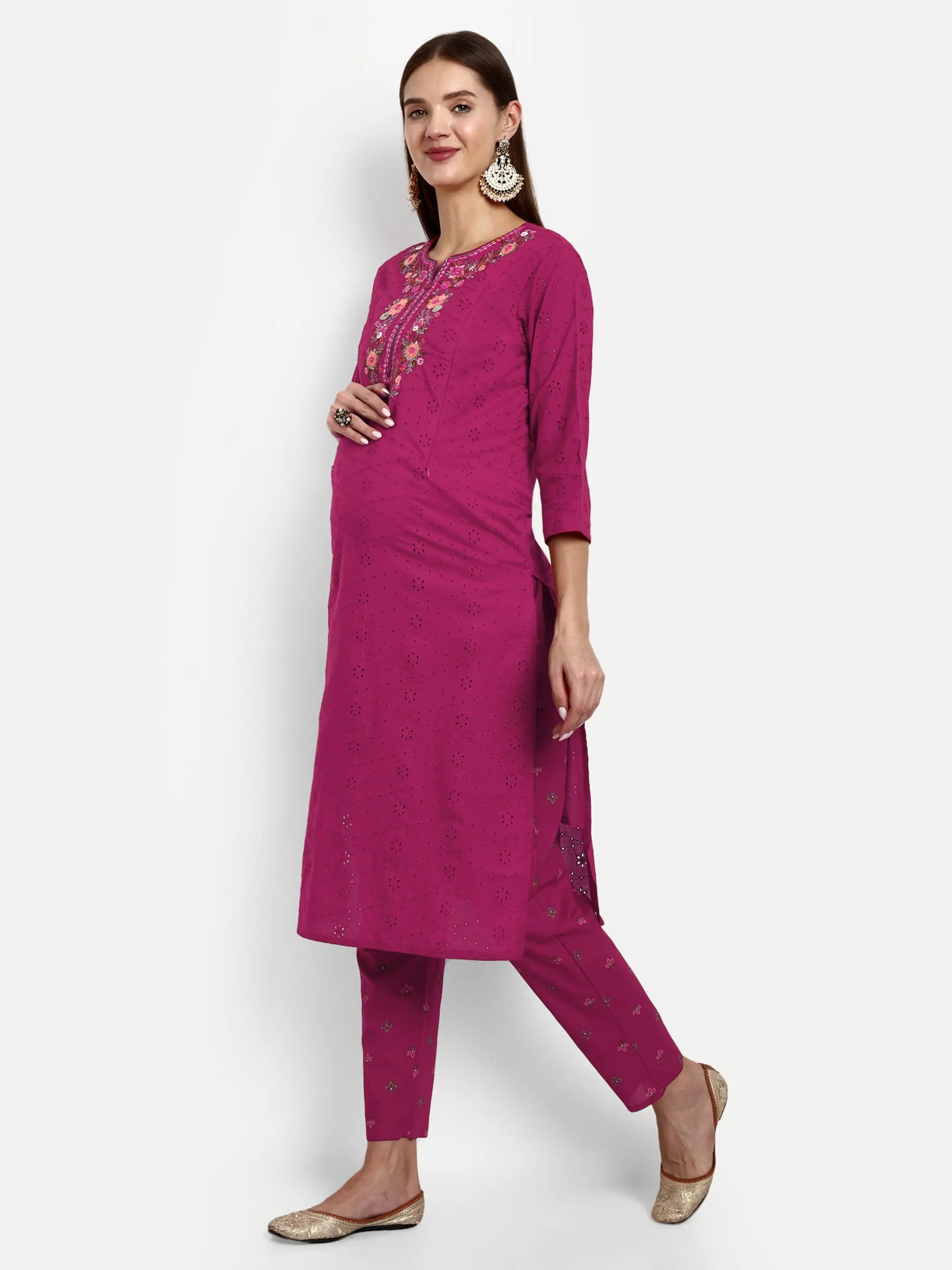 COTTON SCHIFFLI EMBROIDERED KURTA WITH BOTH SIDE FEEDING ZIPPER mumzhug