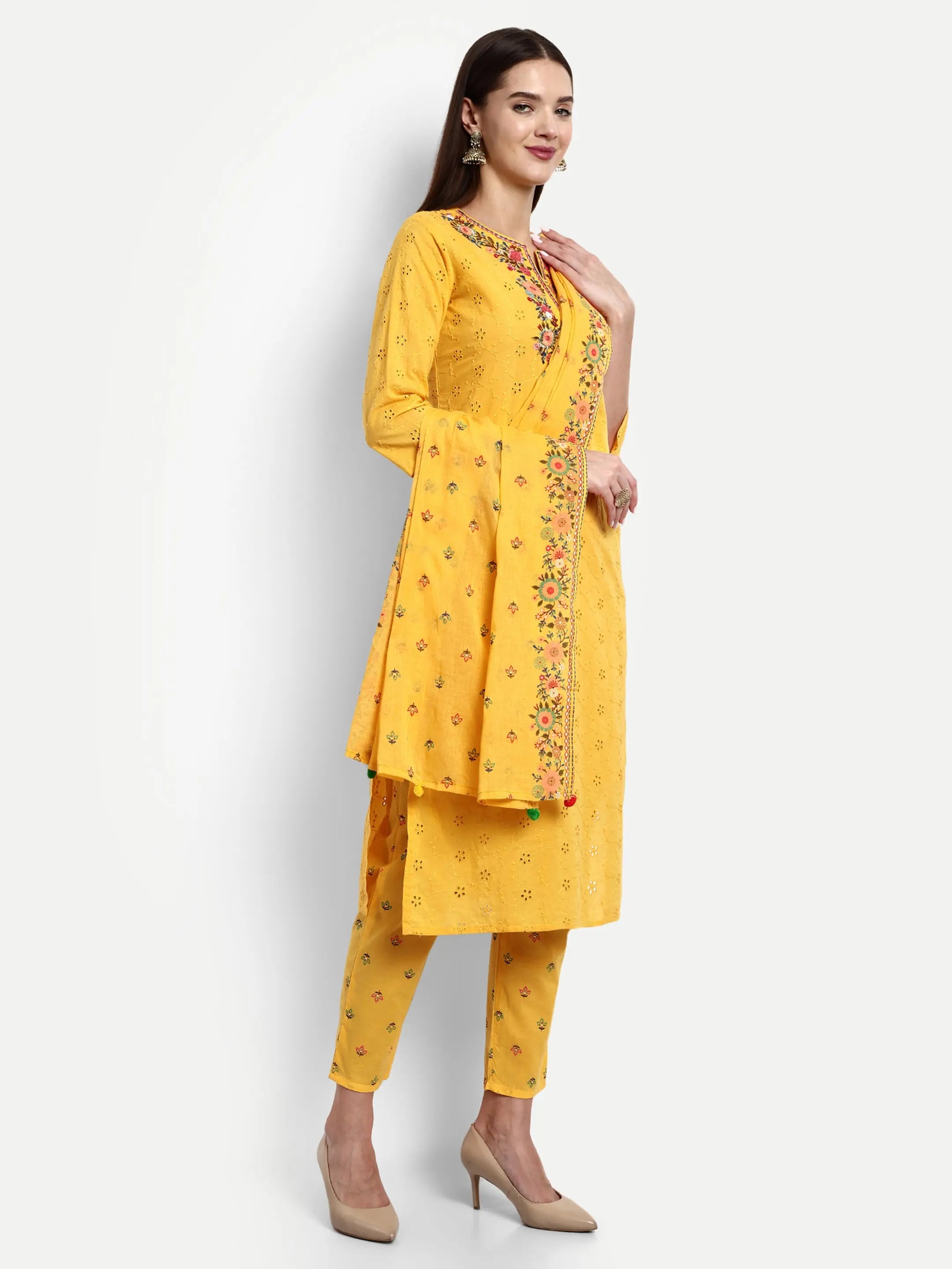COTTON SCHIFFLI EMBROIDED KURTA PANT AND DUPATTA SET Kavita Gupta
