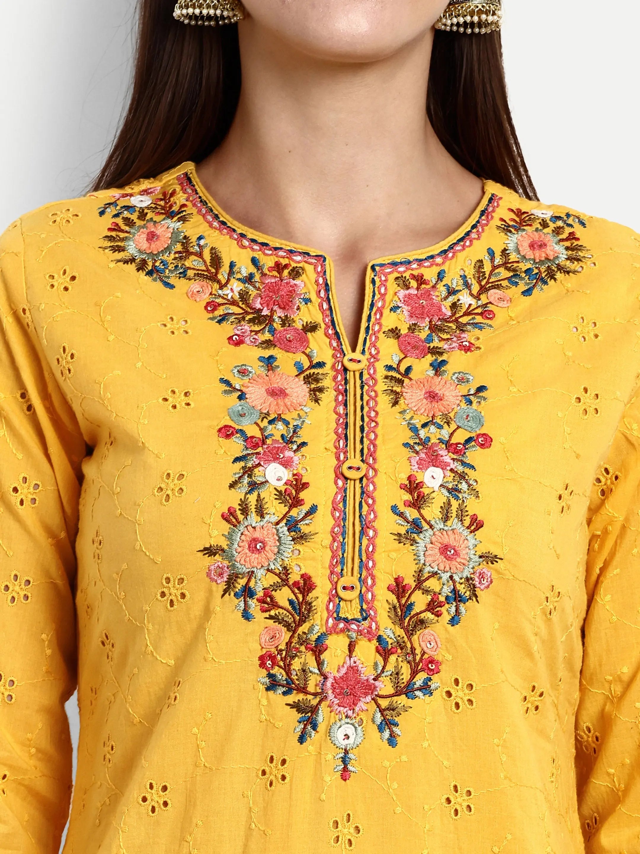 COTTON SCHIFFLI EMBROIDED KURTA PANT AND DUPATTA SET Kavita Gupta