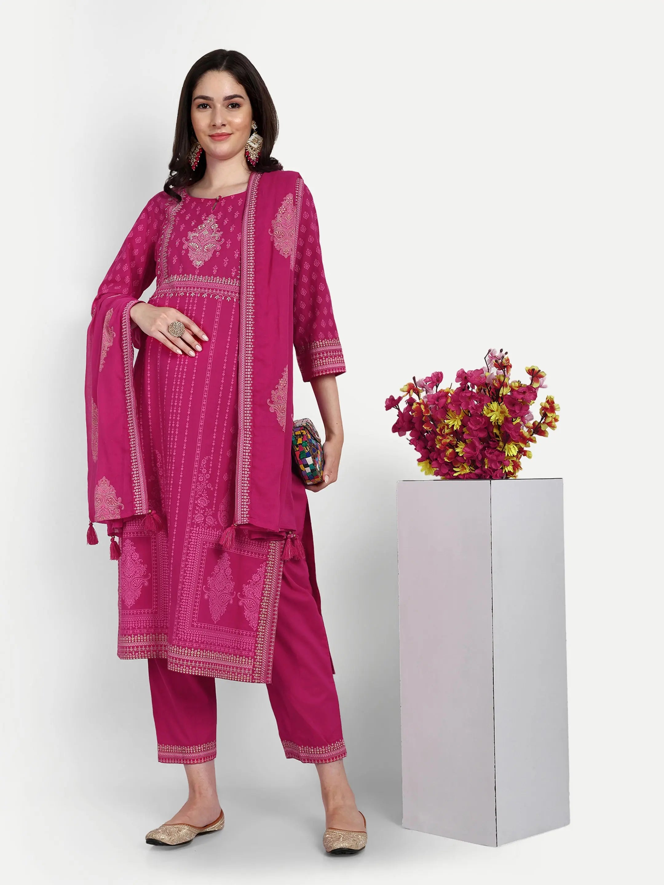 FUCHSIA COLORED PURE COTTON PANEL PRINT WTH EMBROIDERED KURTA PANT AND DUPATTA SET FOR FEEDING AND MATERNITY PURPOSE mumzhug Feeding suit set