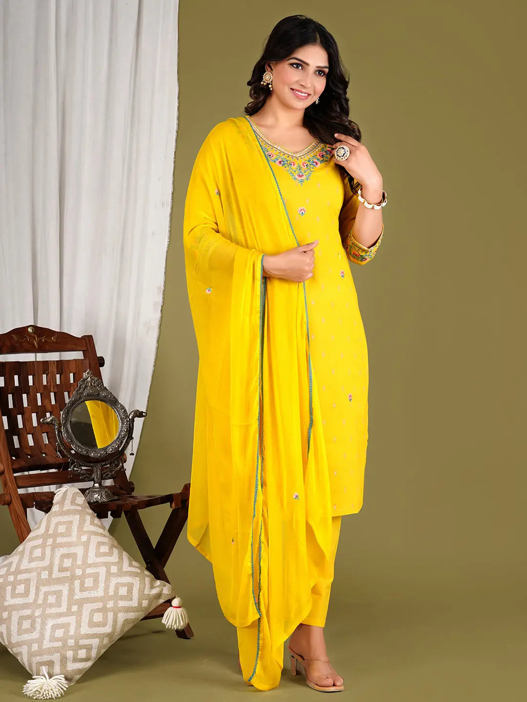 COTTON IKKAT EMBROIDED KURTA WITH ATTACHED LINING WITH PANT AND DUPATTA Kavita Gupta