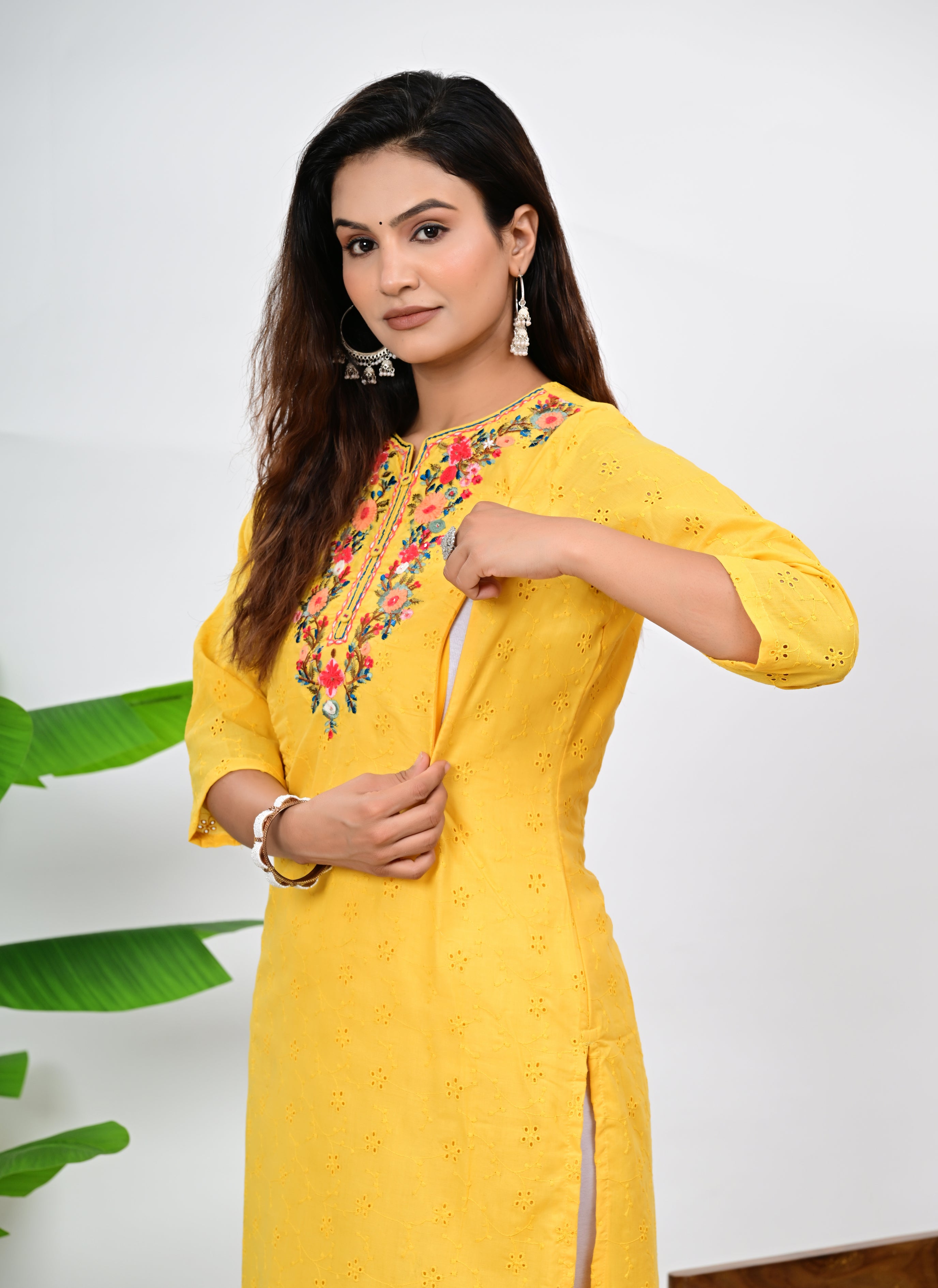 Mumzhug Pure Cotton Schiffli Embroidered Feeding Kurta with Attached Lining