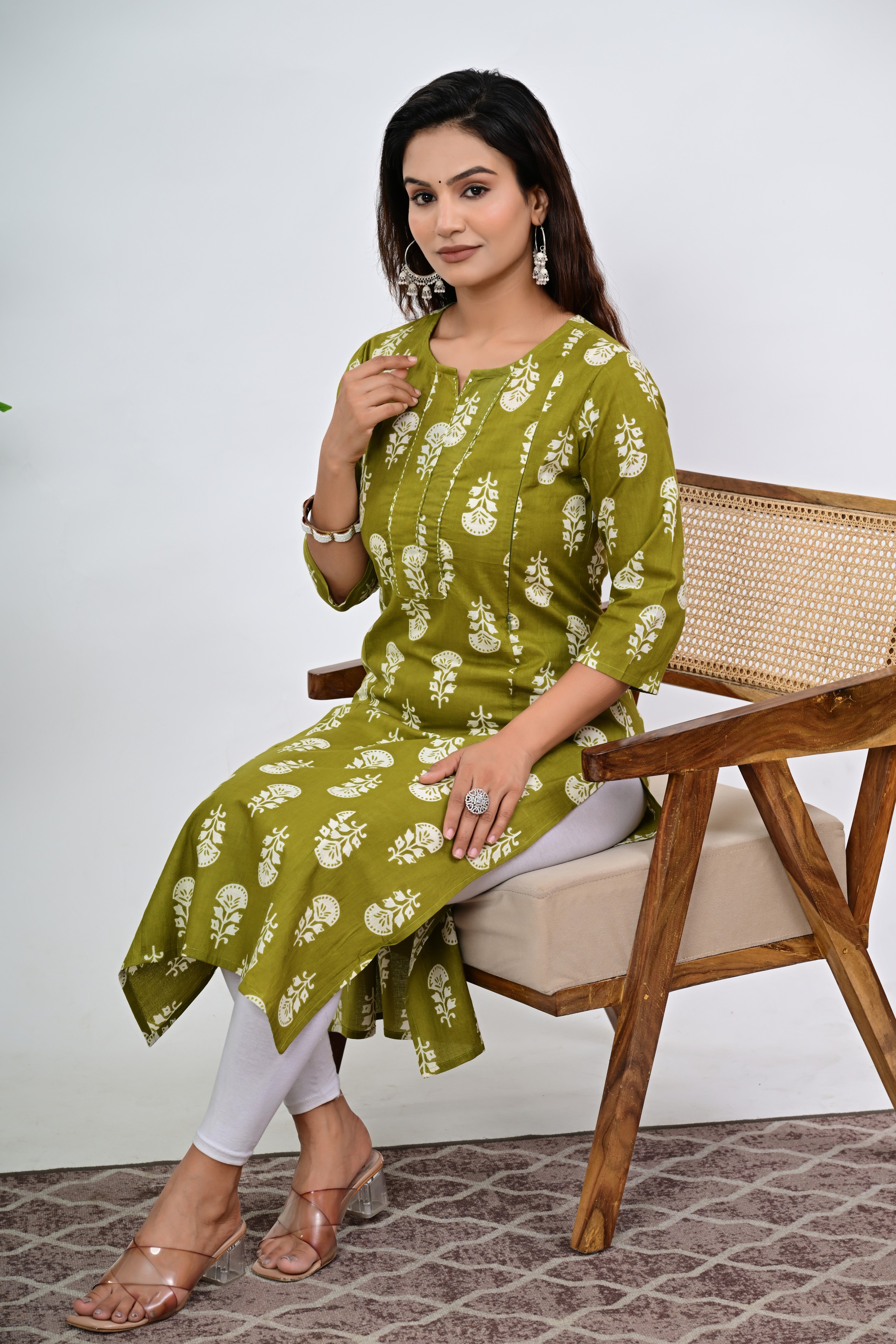 Mumzhug Green Color Pure Cotton Feeding Kurta