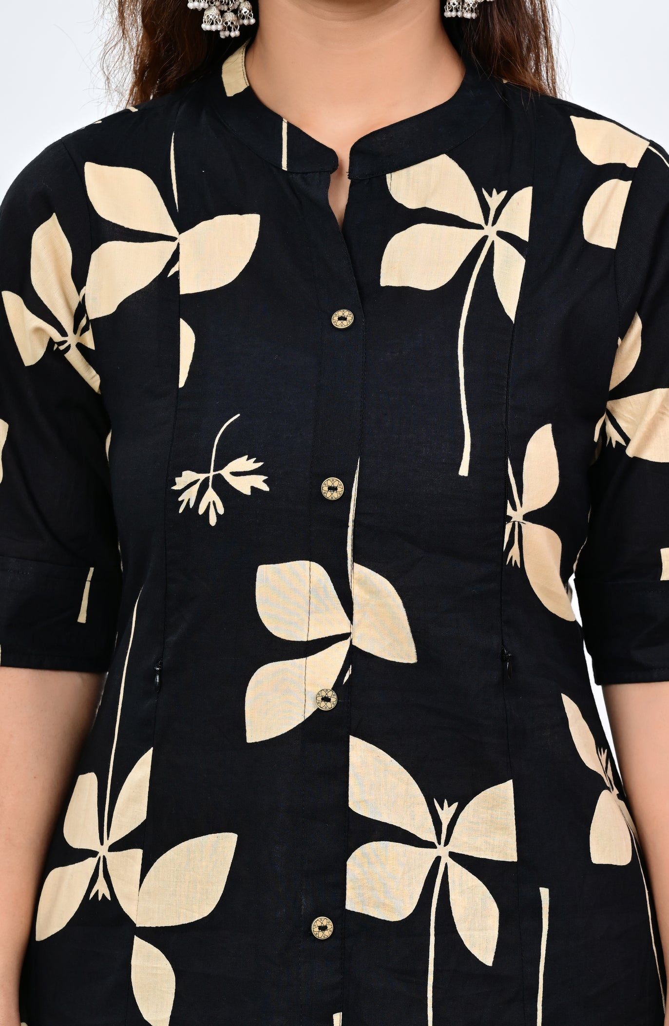 Mumzhug Pure Cotton Black Colored Leaf Print Feeding Kurta Pallazo Set