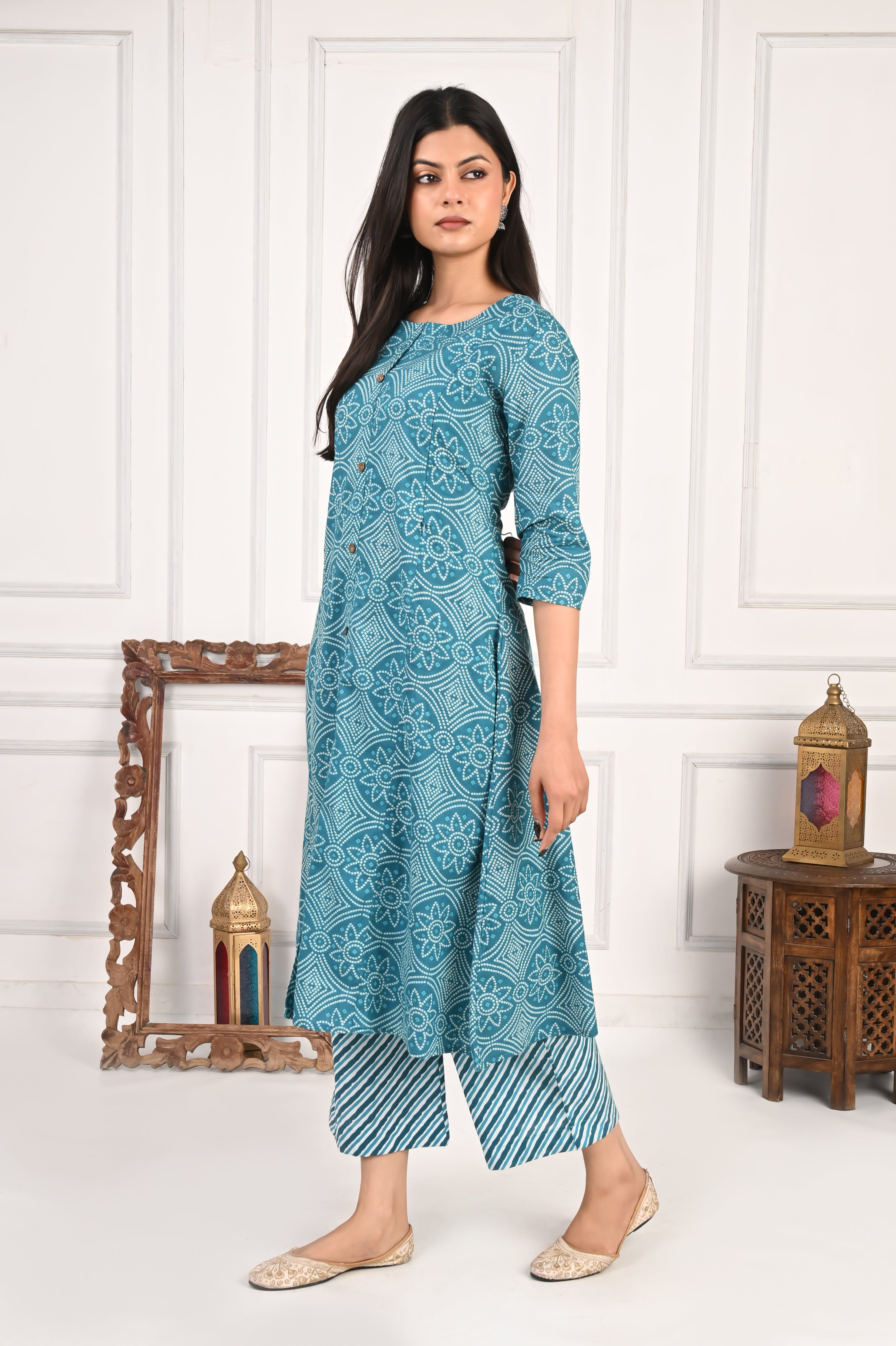 Mumzhug Pure Cotton Bandhej Jaipuri Print Feeding Cord Set