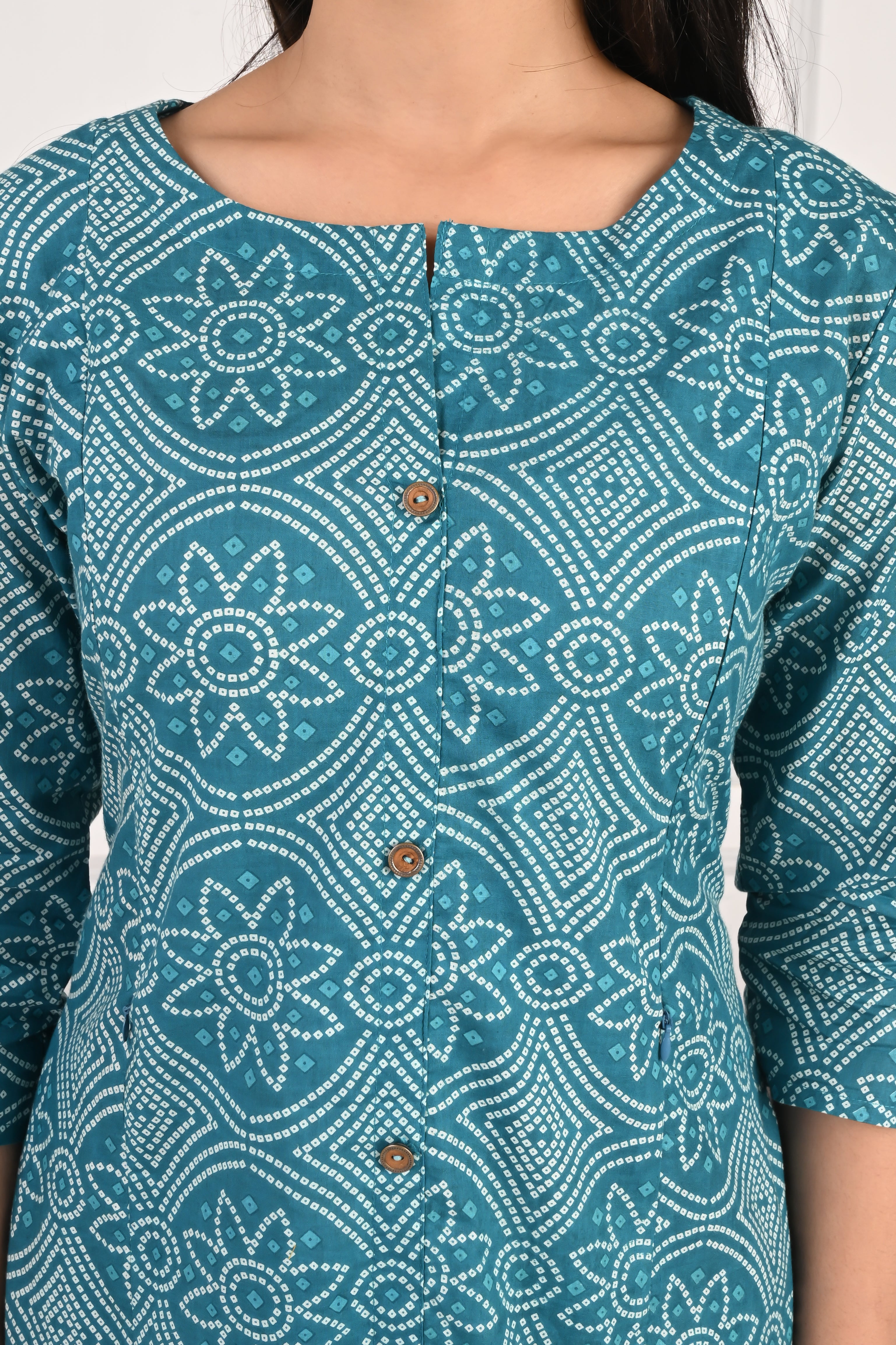 Mumzhug Pure Cotton Bandhej Jaipuri Print Feeding Cord Set