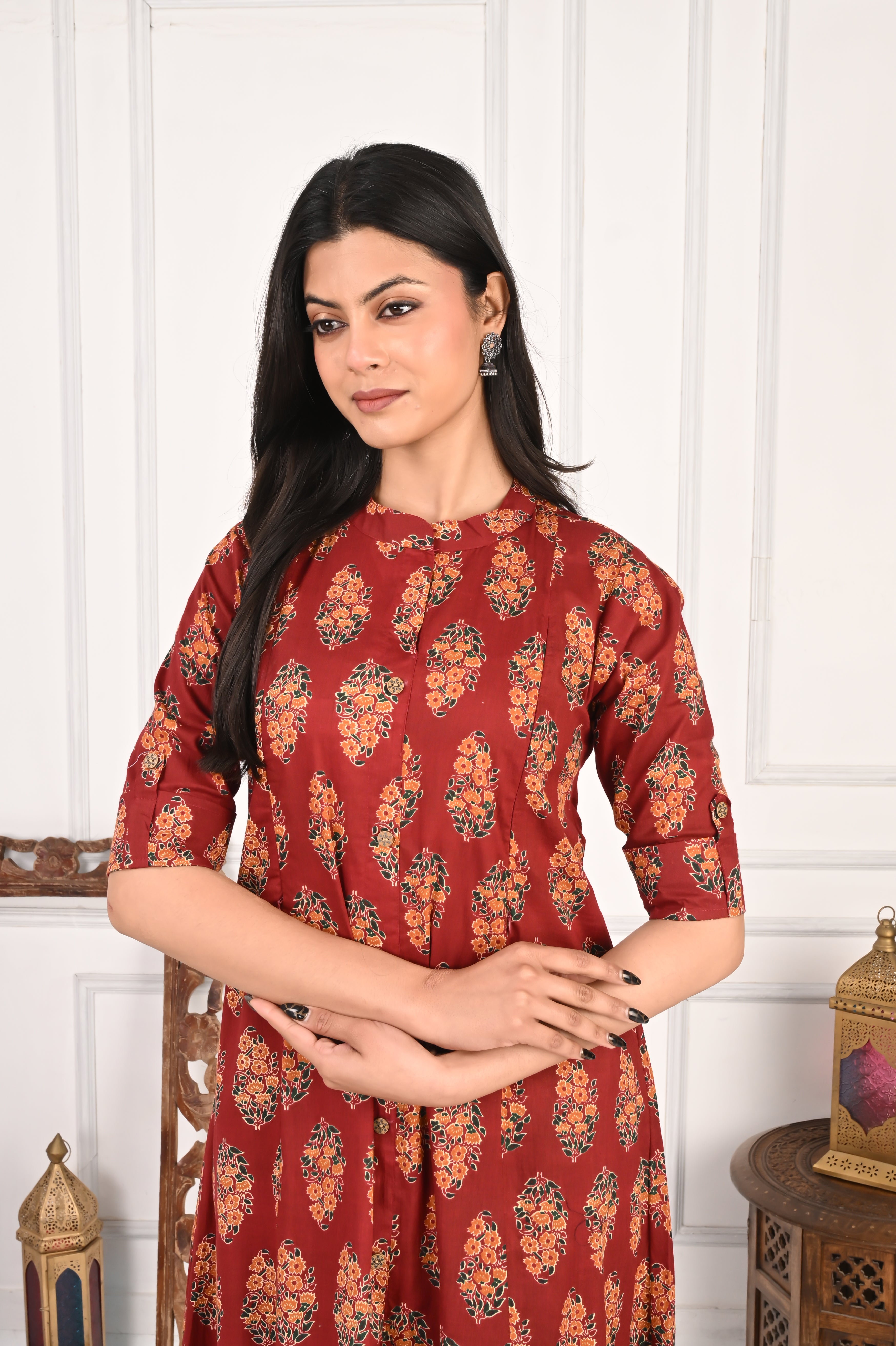 Mumzhug Pure Cotton Maroon Jaipuri Print Feeding Cord Set with Side Pocket