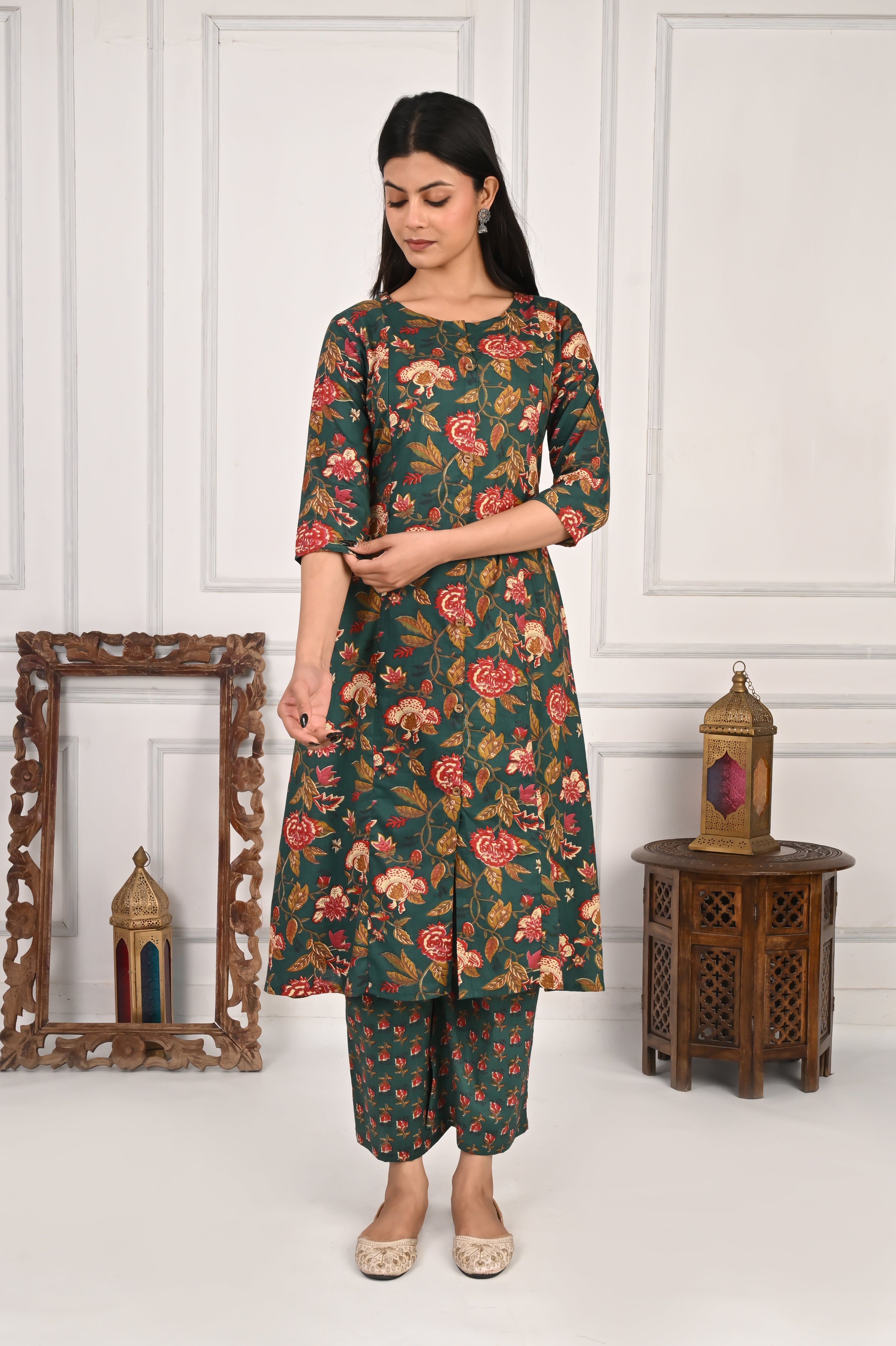 Mumzhug Pure Cotton Green Floral Print Feeding Cord Set with Both Side Feeding Zipper