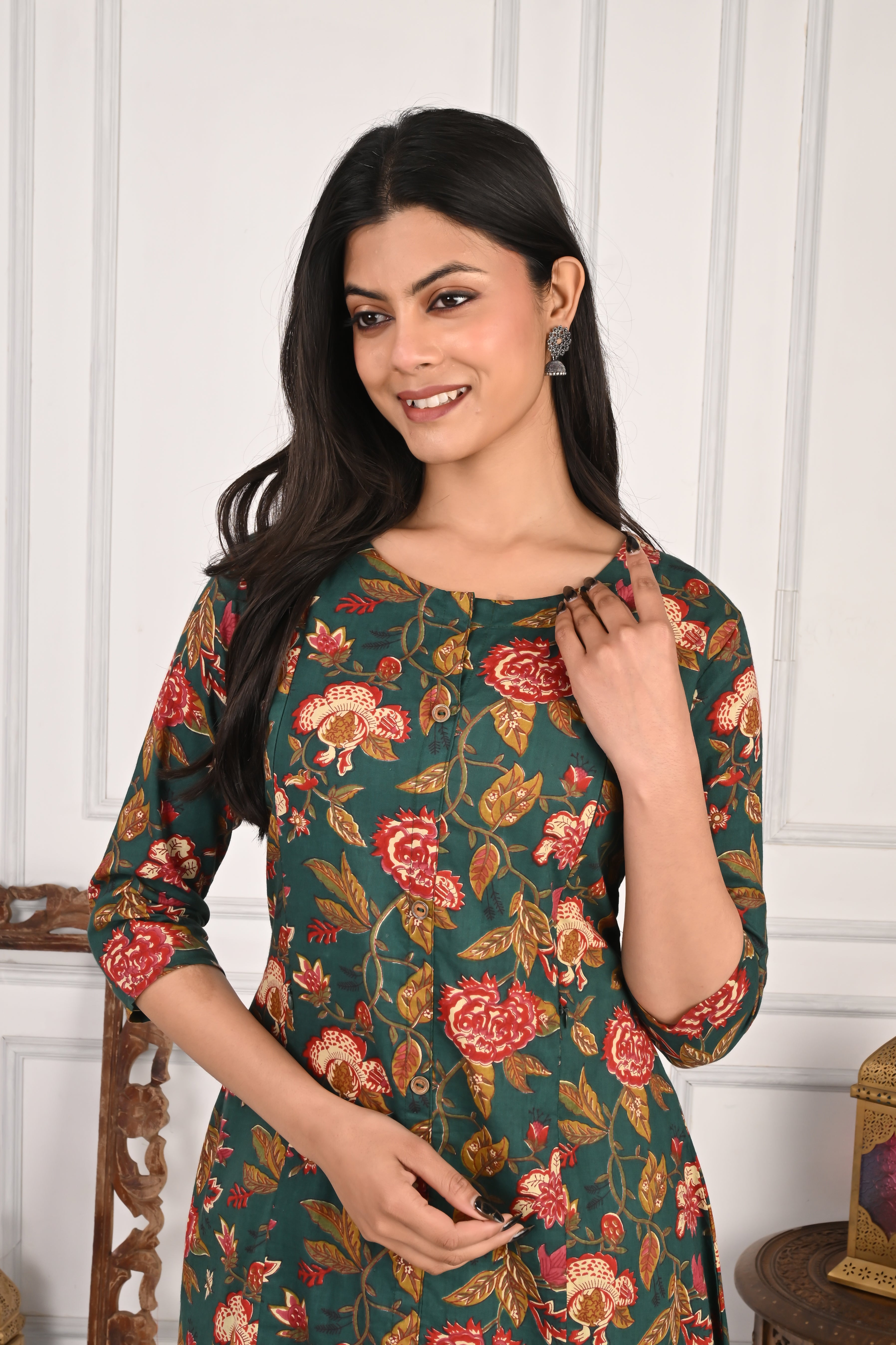 Mumzhug Pure Cotton Green Floral Print Feeding Cord Set with Both Side Feeding Zipper