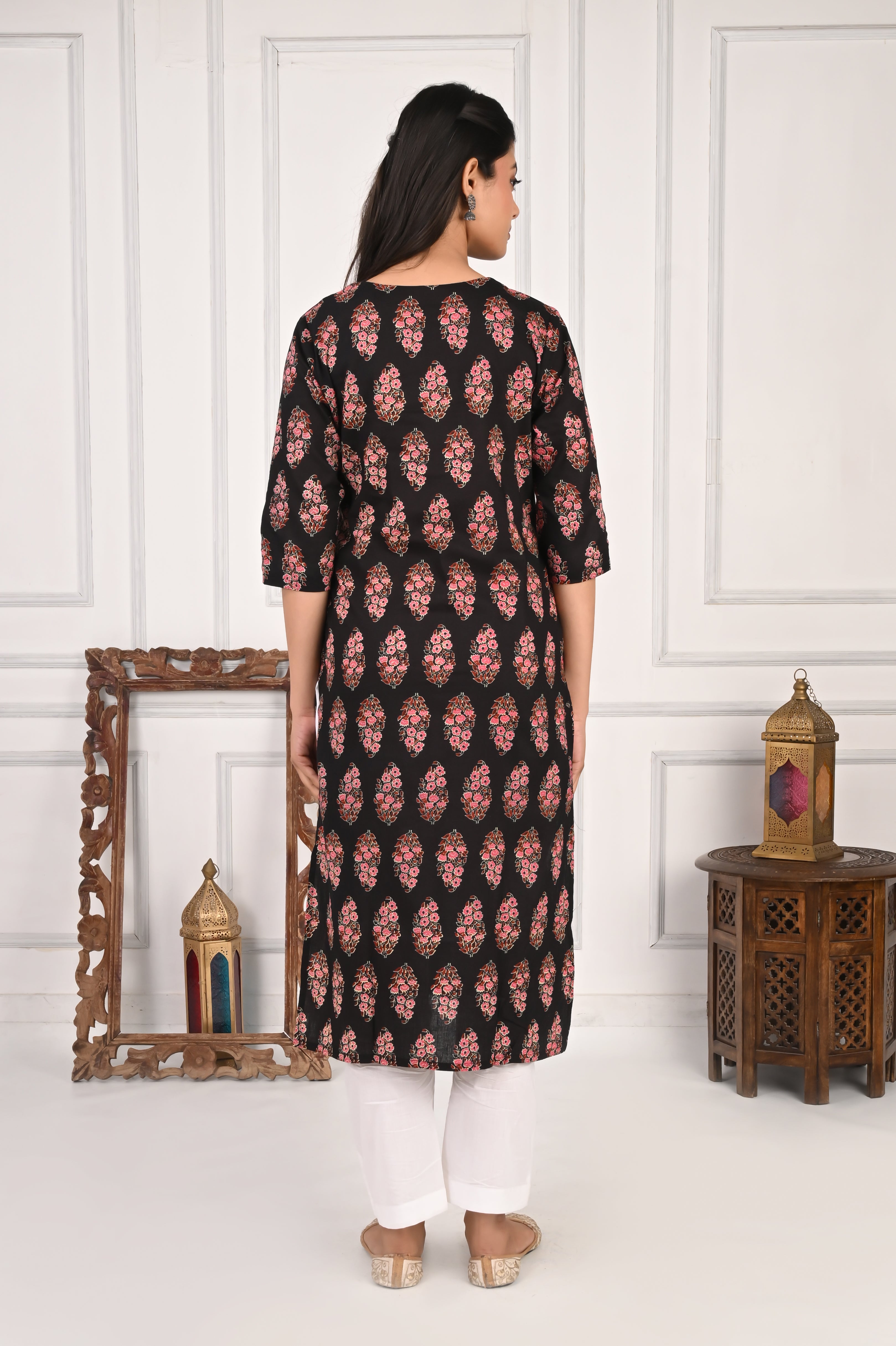 Mumzhug Black Jaipuri Print Pure Cotton Feeding Kurta
