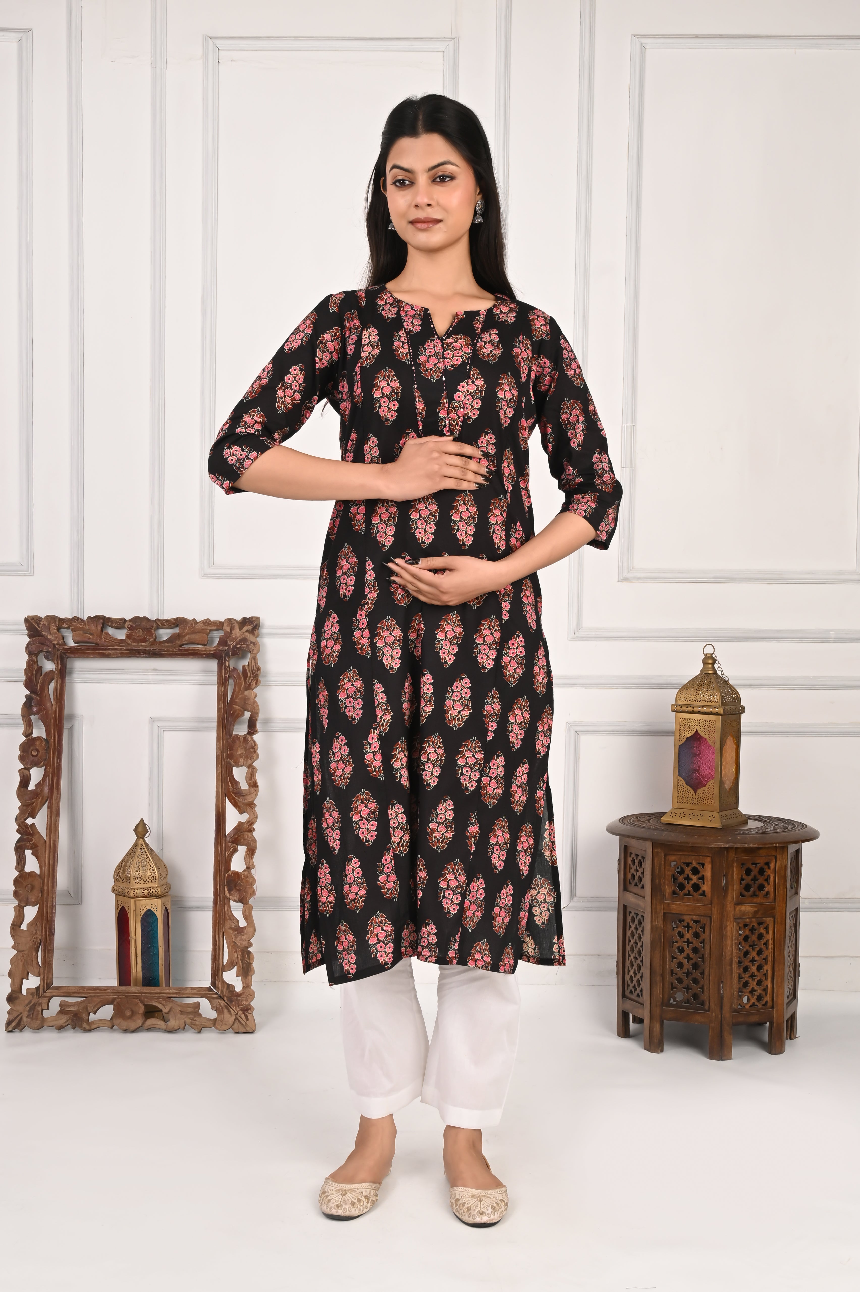 Mumzhug Black Jaipuri Print Pure Cotton Feeding Kurta