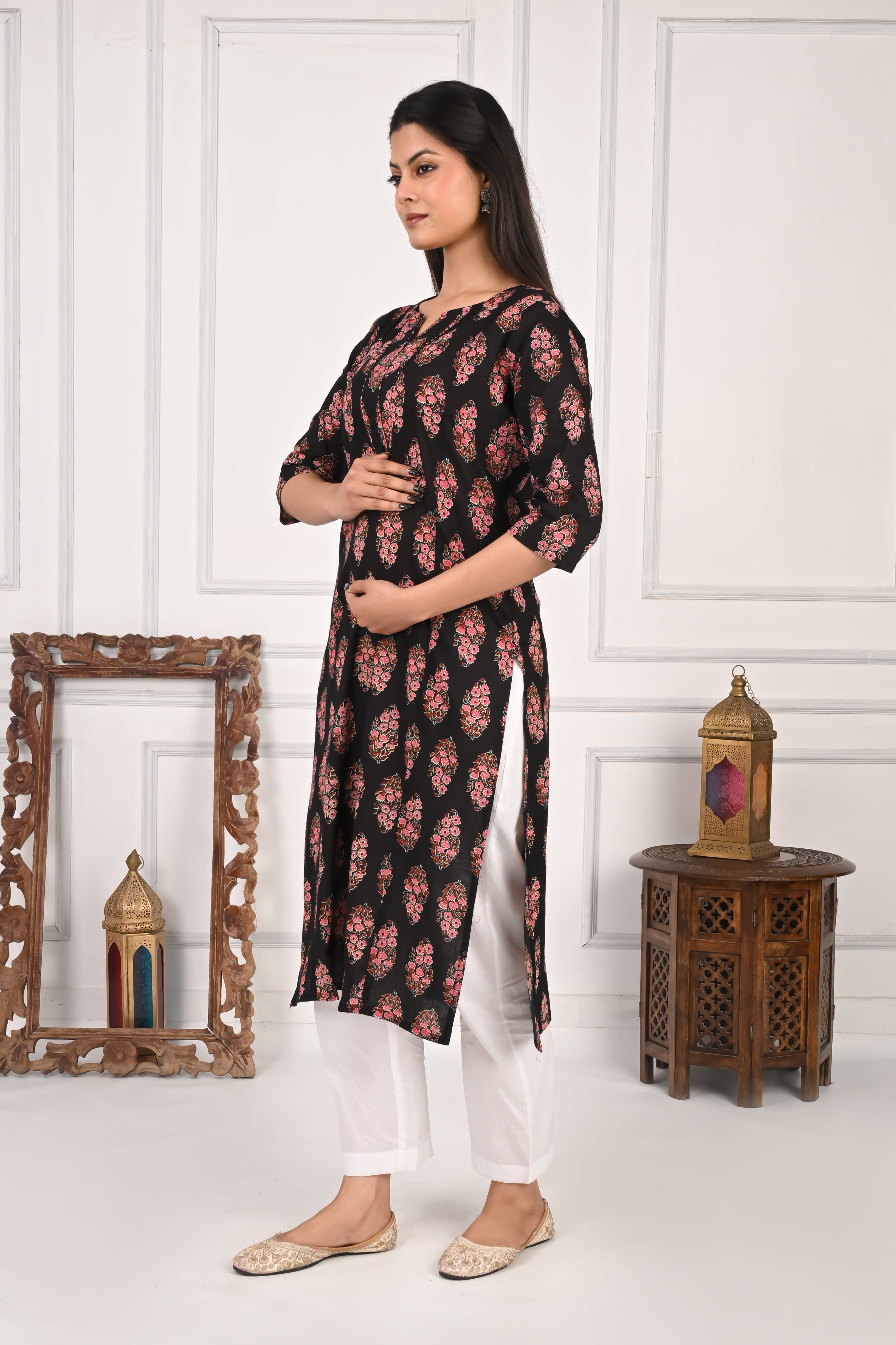 Mumzhug Black Jaipuri Print Pure Cotton Feeding Kurta