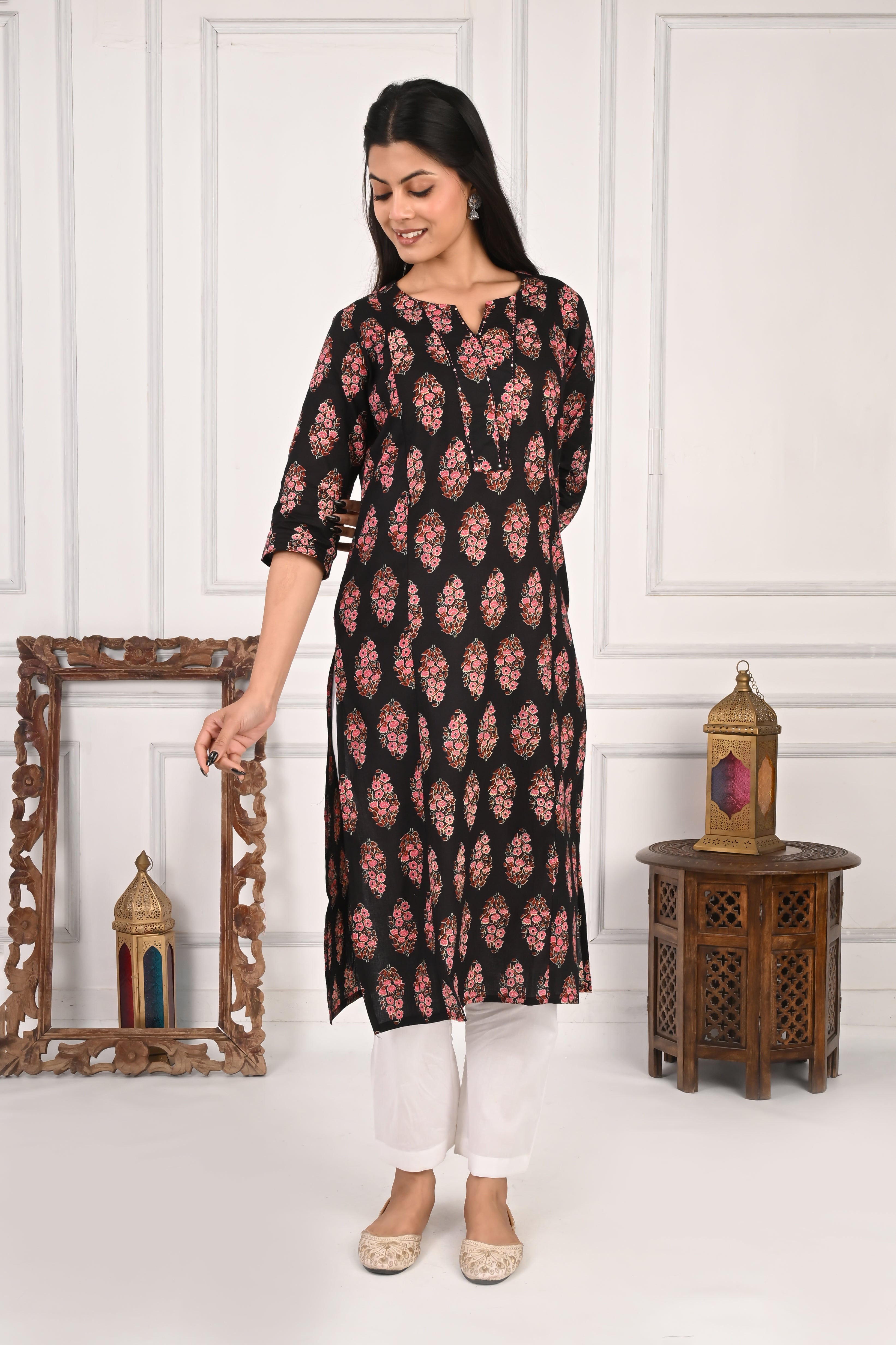 Mumzhug Black Jaipuri Print Pure Cotton Feeding Kurta