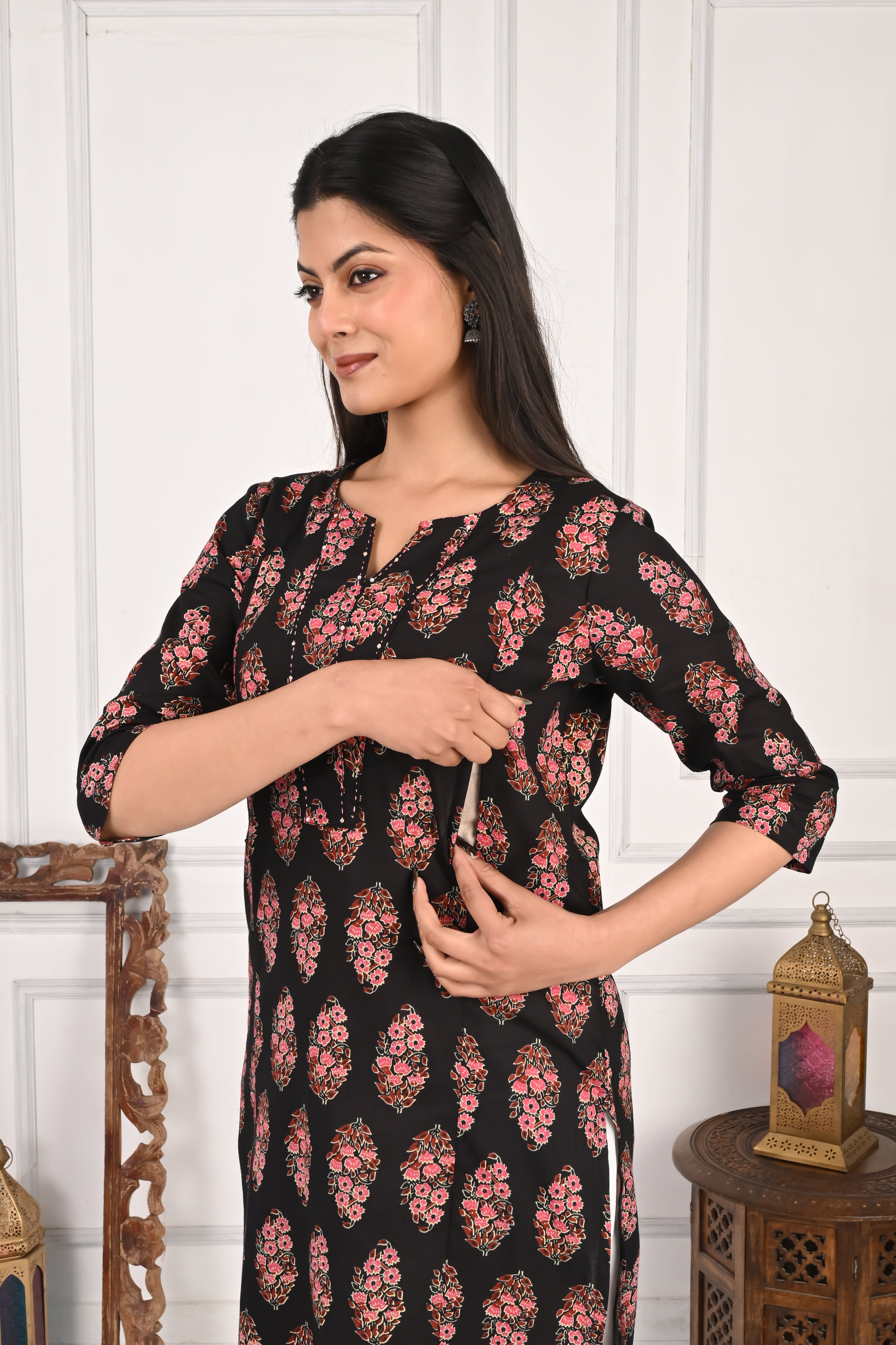 Mumzhug Black Jaipuri Print Pure Cotton Feeding Kurta
