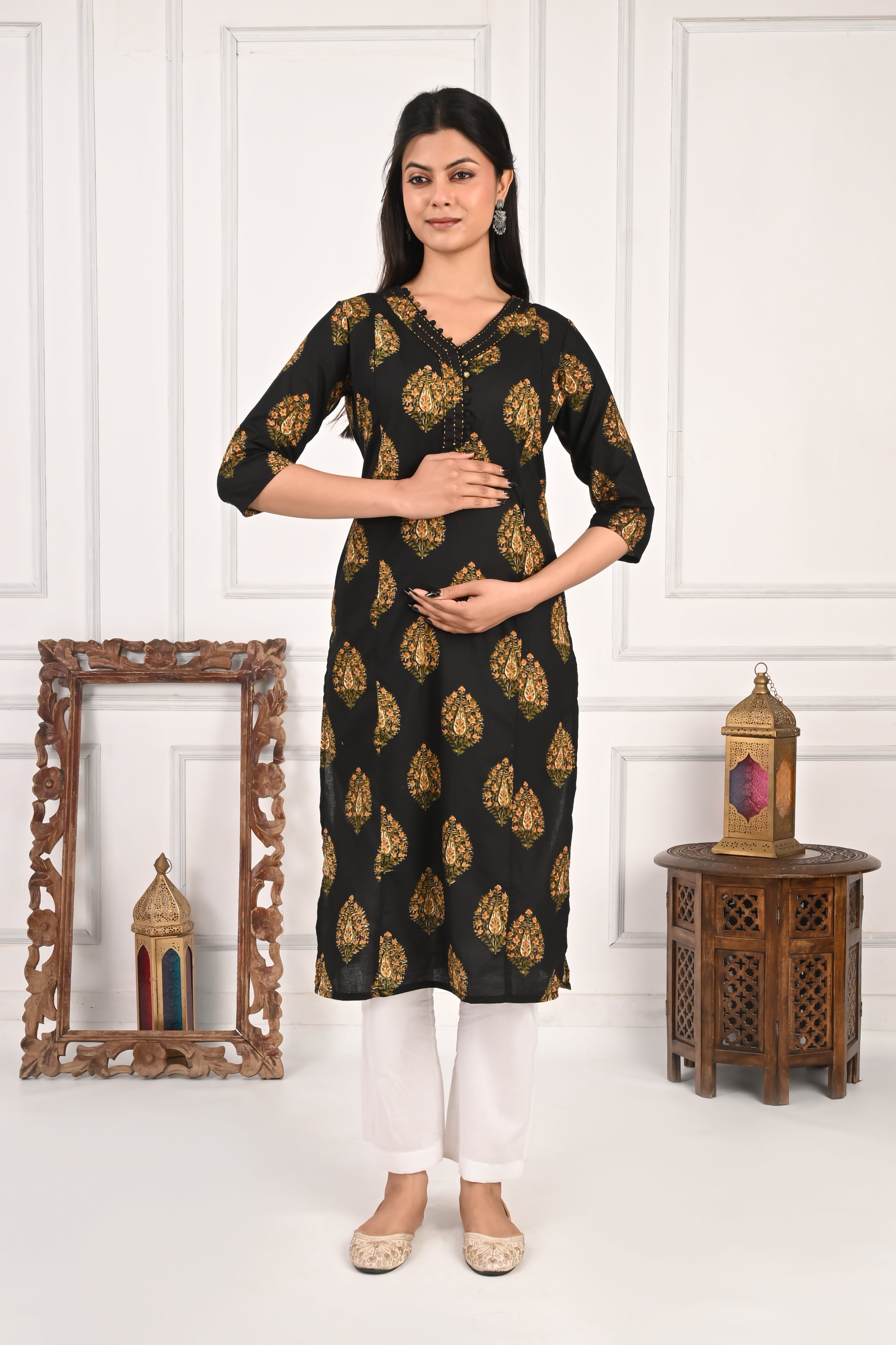 Mumzhug Black Pure Cotton Jaipuri Print Feeding Kurta