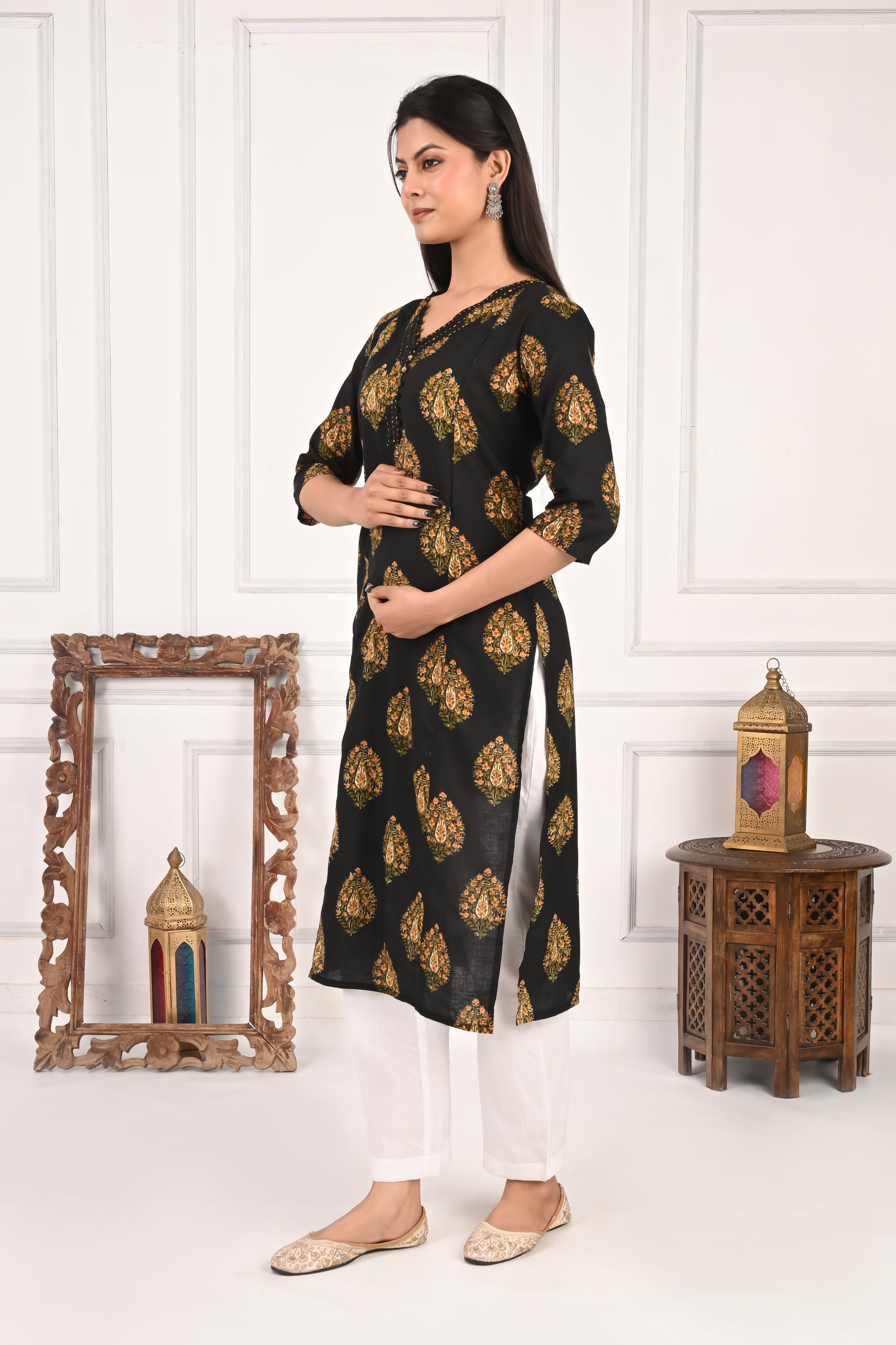 Mumzhug Black Pure Cotton Jaipuri Print Feeding Kurta