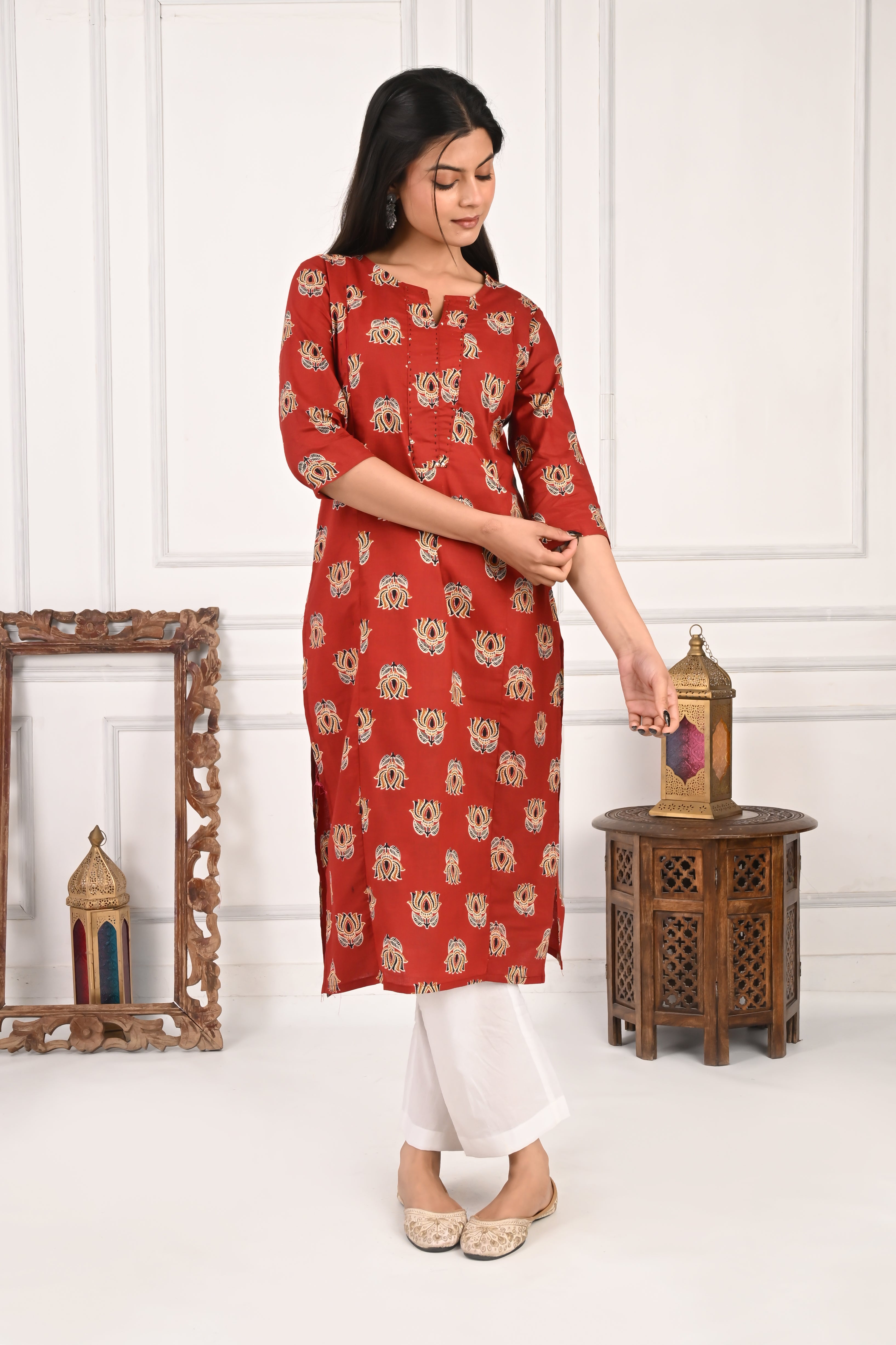 Mumzhug Maroon Colored Jaipuri Print Pure Cotton Feeding Kurta
