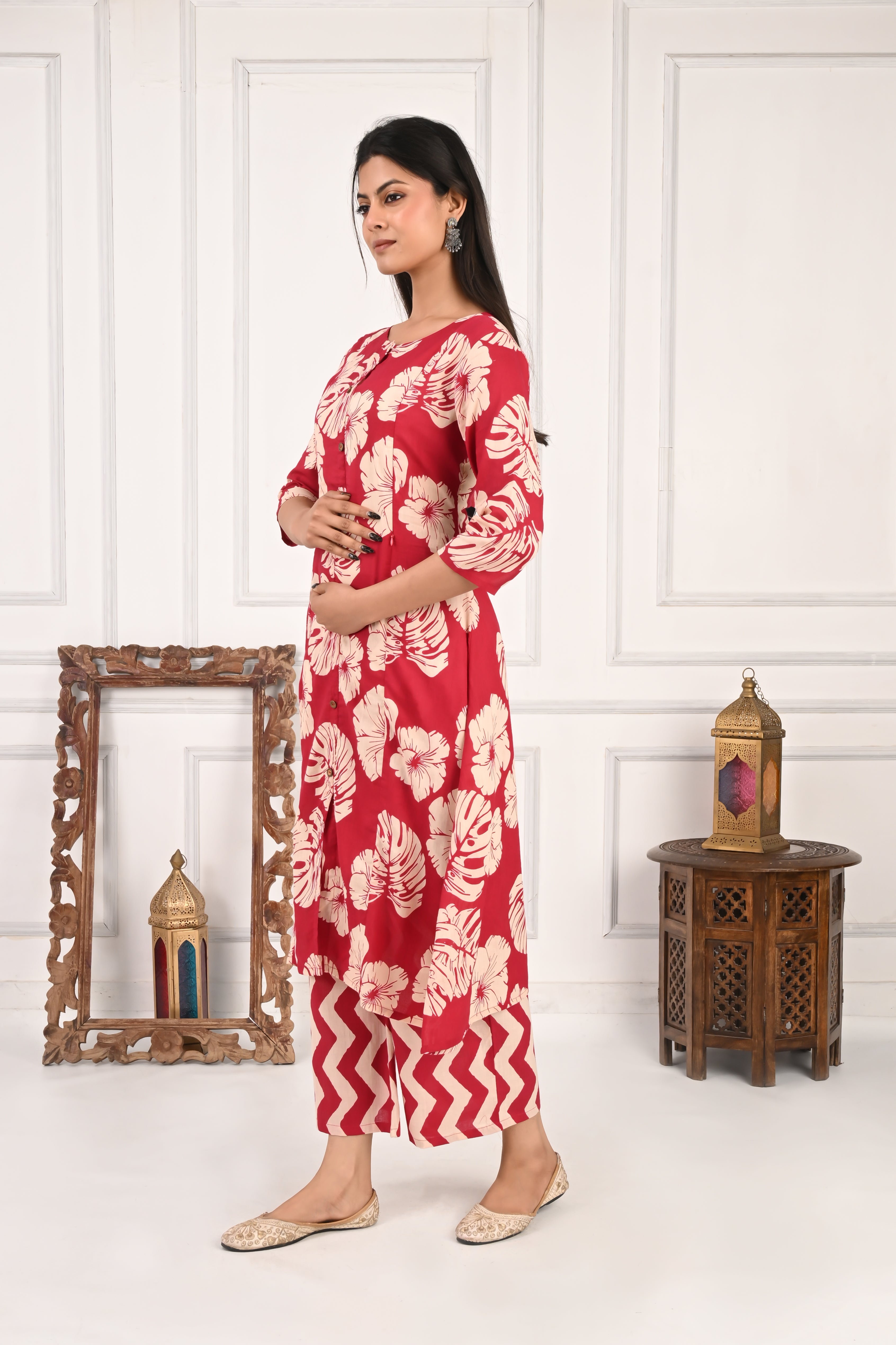 Mumzhug Pure Cotton Fuchsia Floral Print Feeding Cord Set with Both Side Feeding Zipper