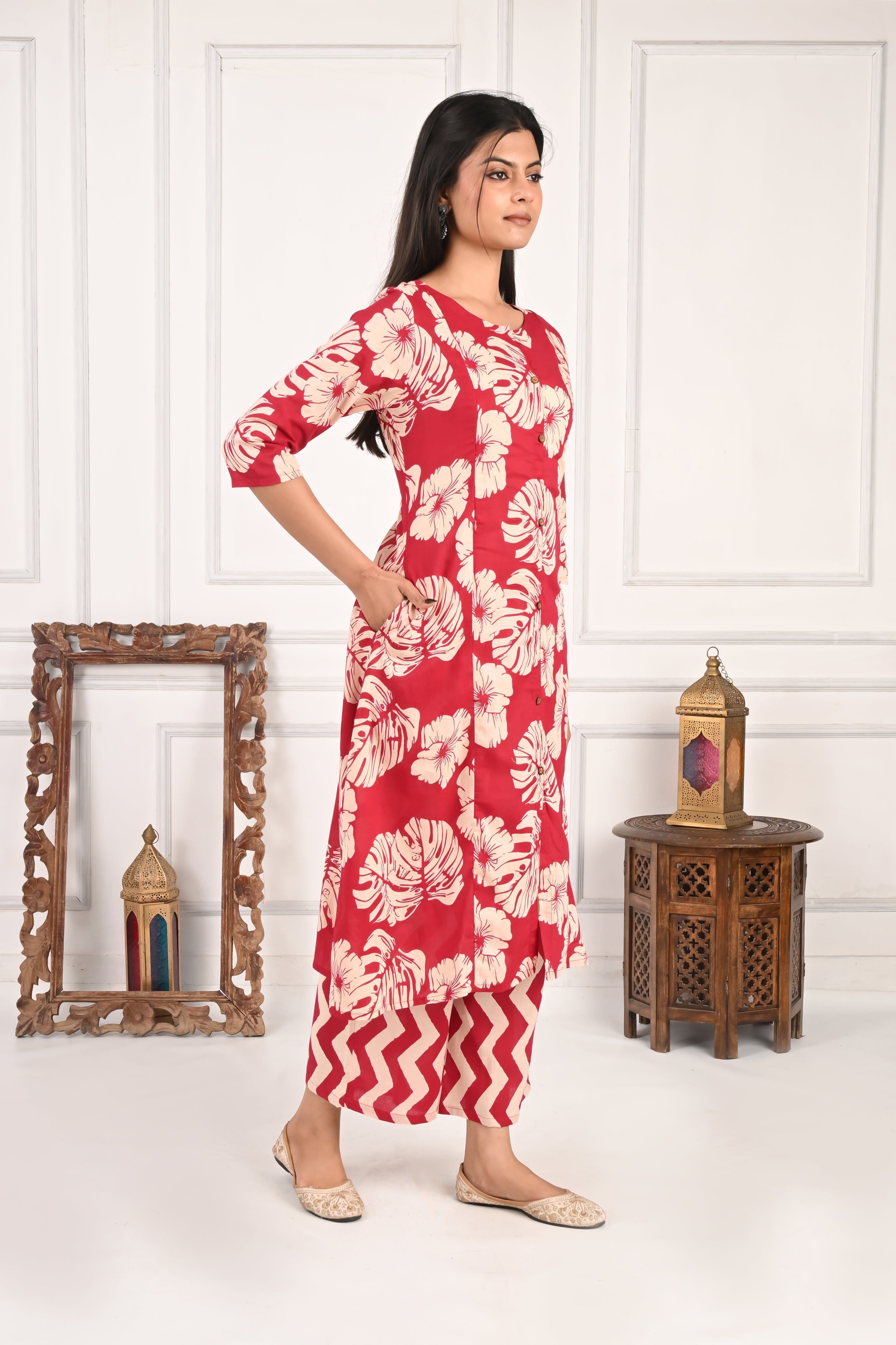 Mumzhug Pure Cotton Fuchsia Floral Print Feeding Cord Set with Both Side Feeding Zipper