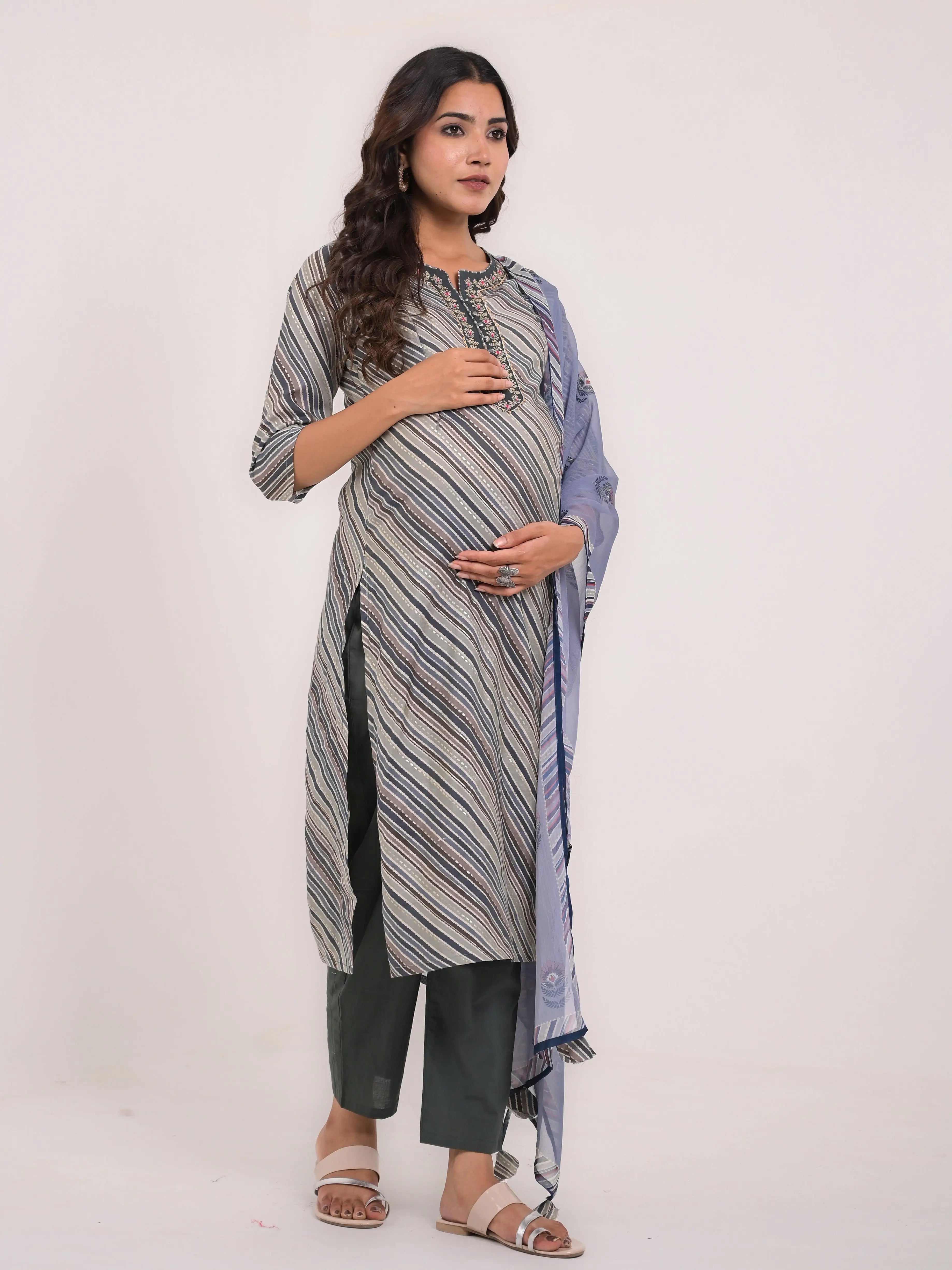 COTTON LEHARIYA PRINT KURTA PANT AND DUPATTA FOR FEEDING AND MATERNITY PURPOSE mumzhug
