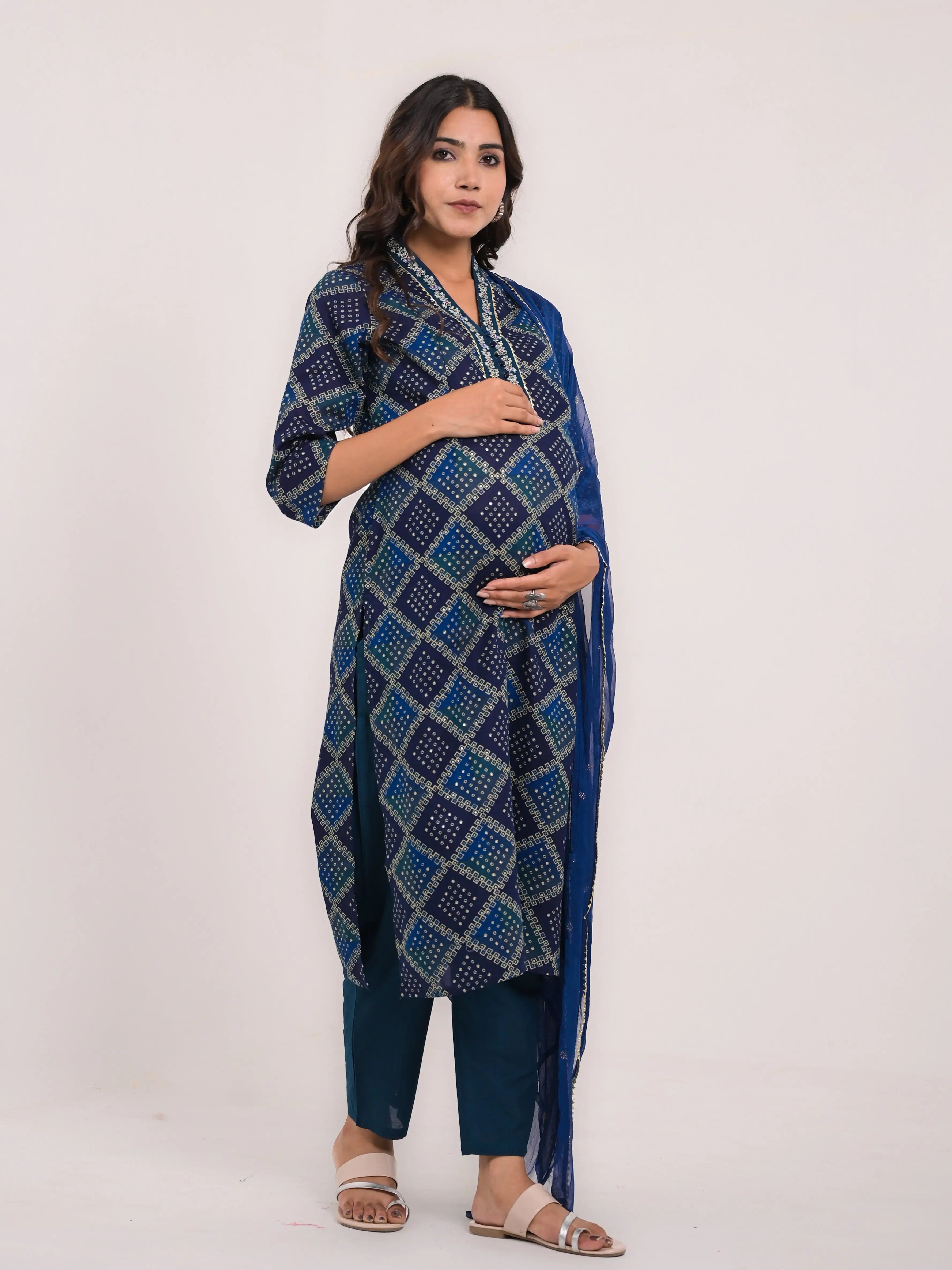 COTTON BANDHEJ PRINT KURTA PANT AND DUPATTA FOR FEEDING AND MATERNITY PURPOSE mumzhug