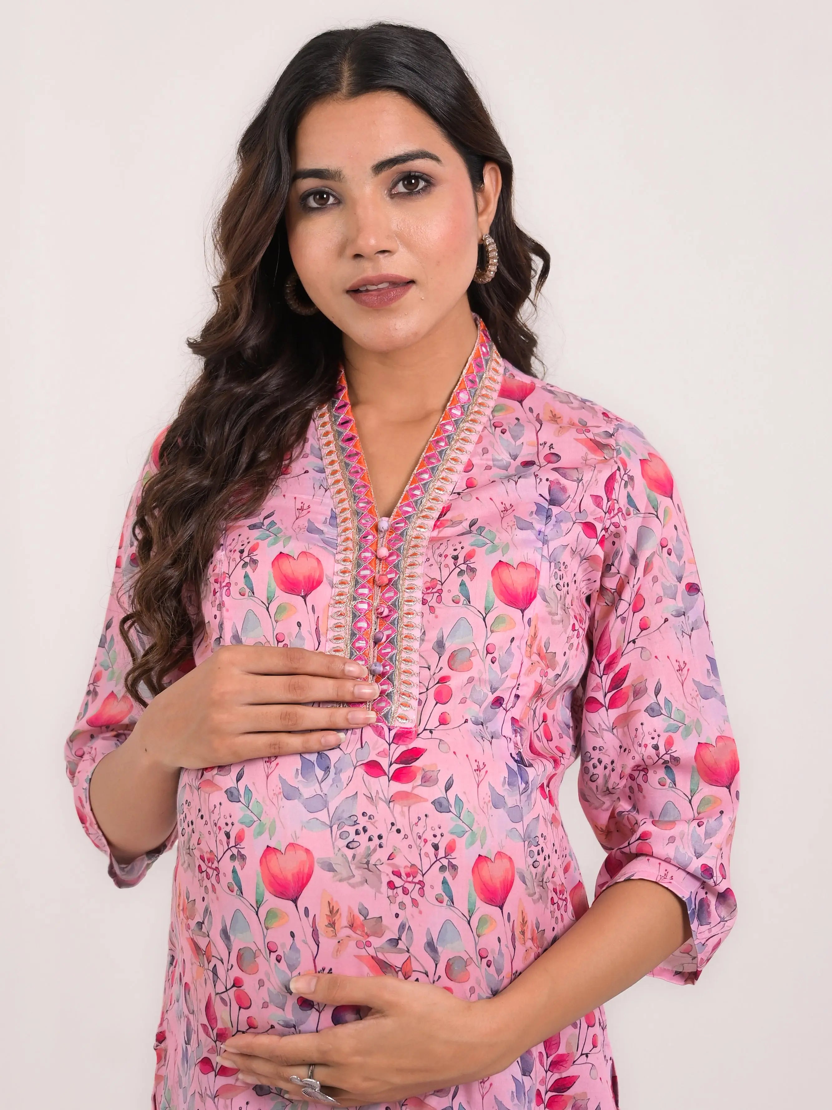maslin silk printed kurta with detailed embroidery for feeding and maternity purpose mumzhug