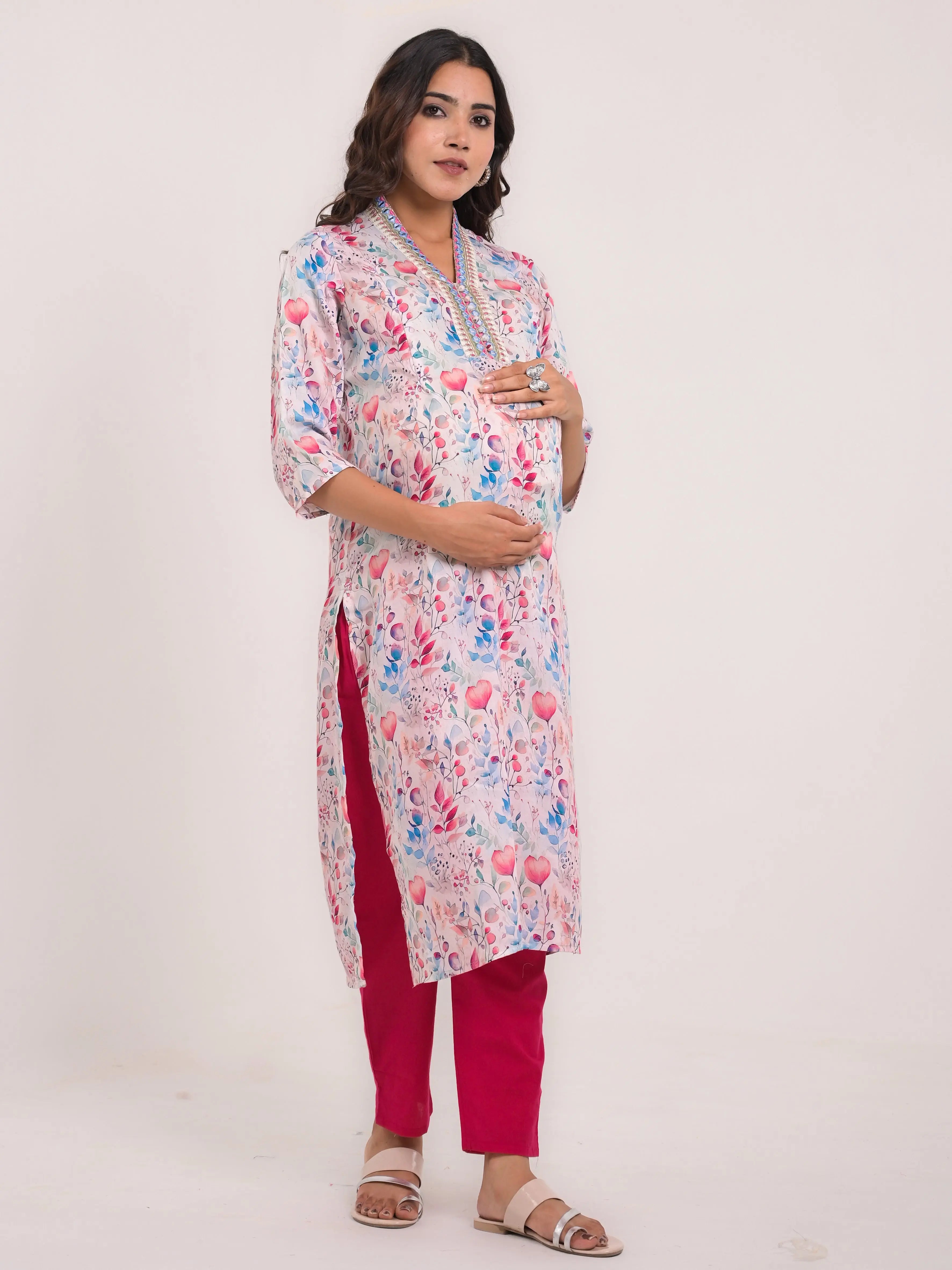 maslin silk printed kurta with detailed embroidery for feeding and maternity purpose mumzhug