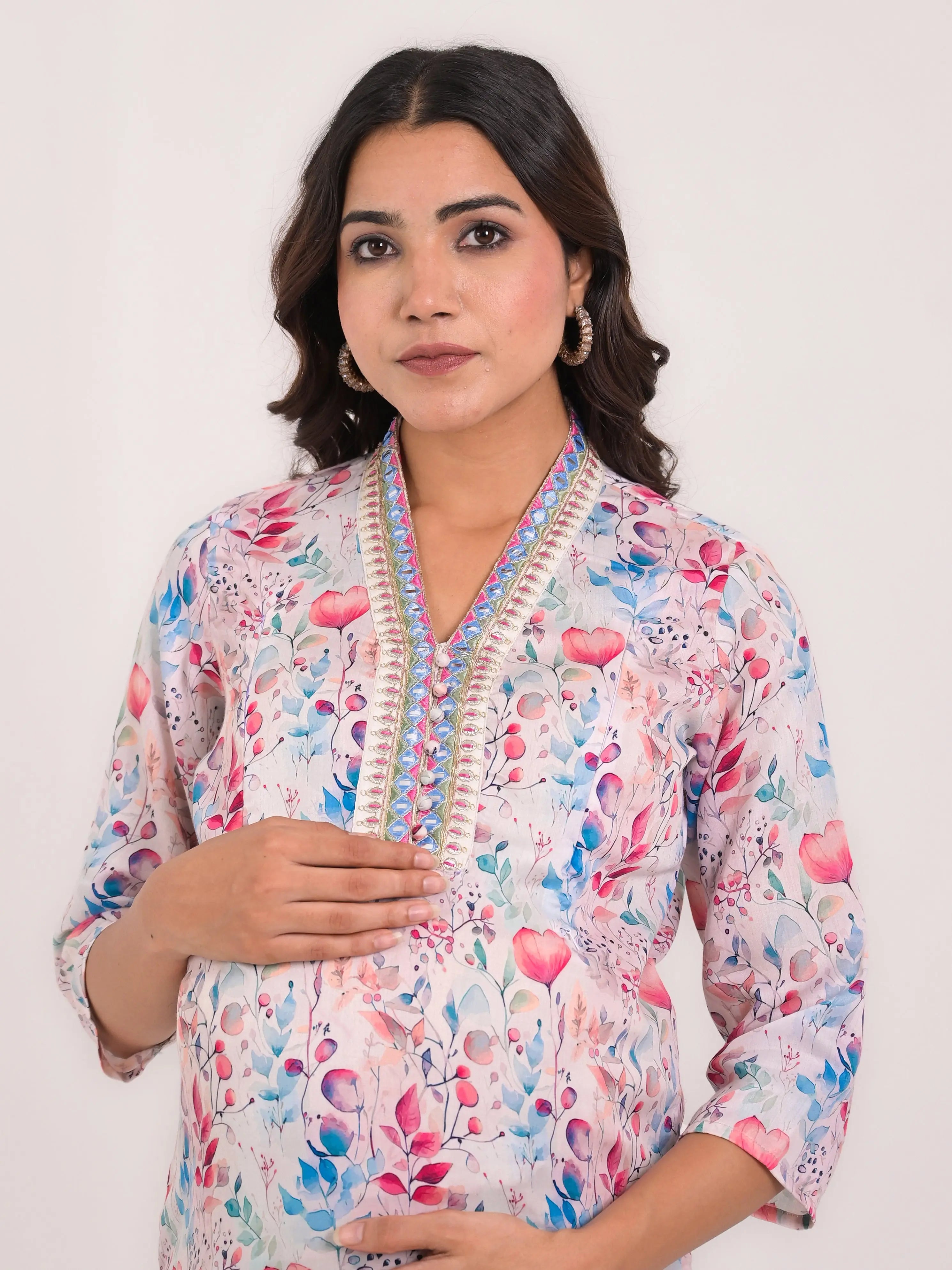 maslin silk printed kurta with detailed embroidery for feeding and maternity purpose mumzhug