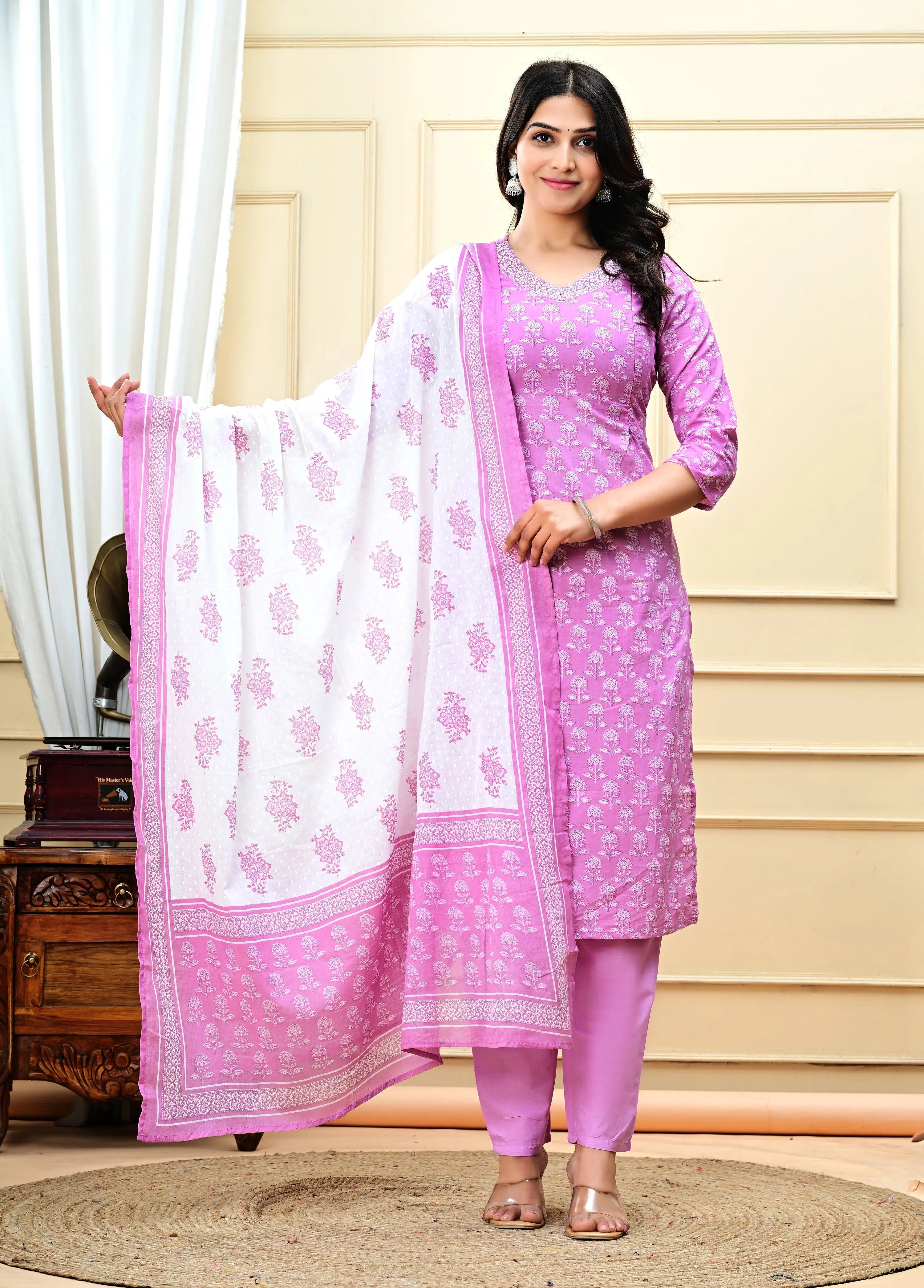 LAVENDAR COLORED PRINTED FEEDING COTTON KURTA PANT AND DUPATTA SET WITH NURSING ZIPPER BOTH SIDE mumzhug Feeding suit set