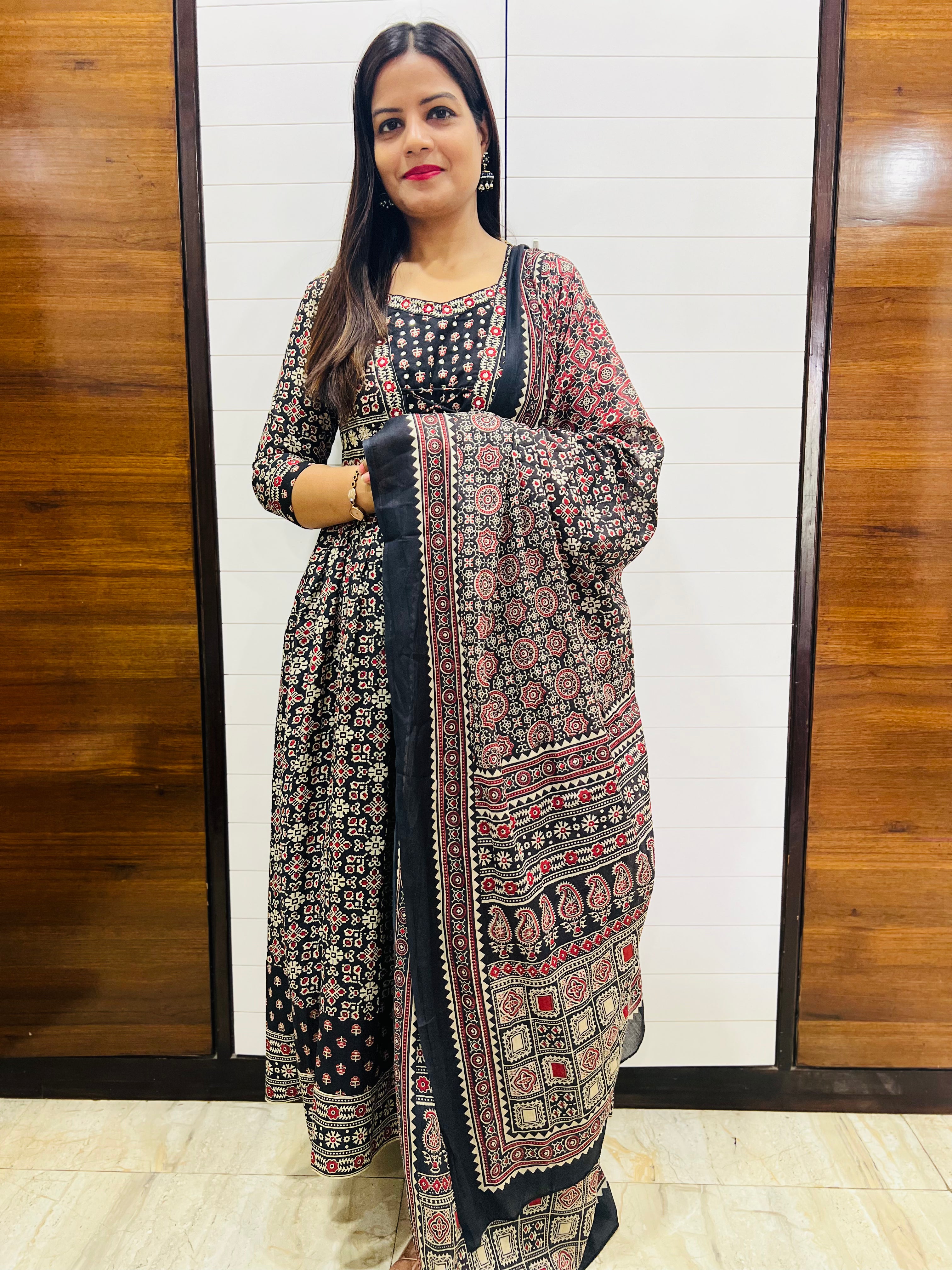 Pre-Book Black Pure Cotton Flared Maternity and Feeding Suit Set- dispatching starts 30th April