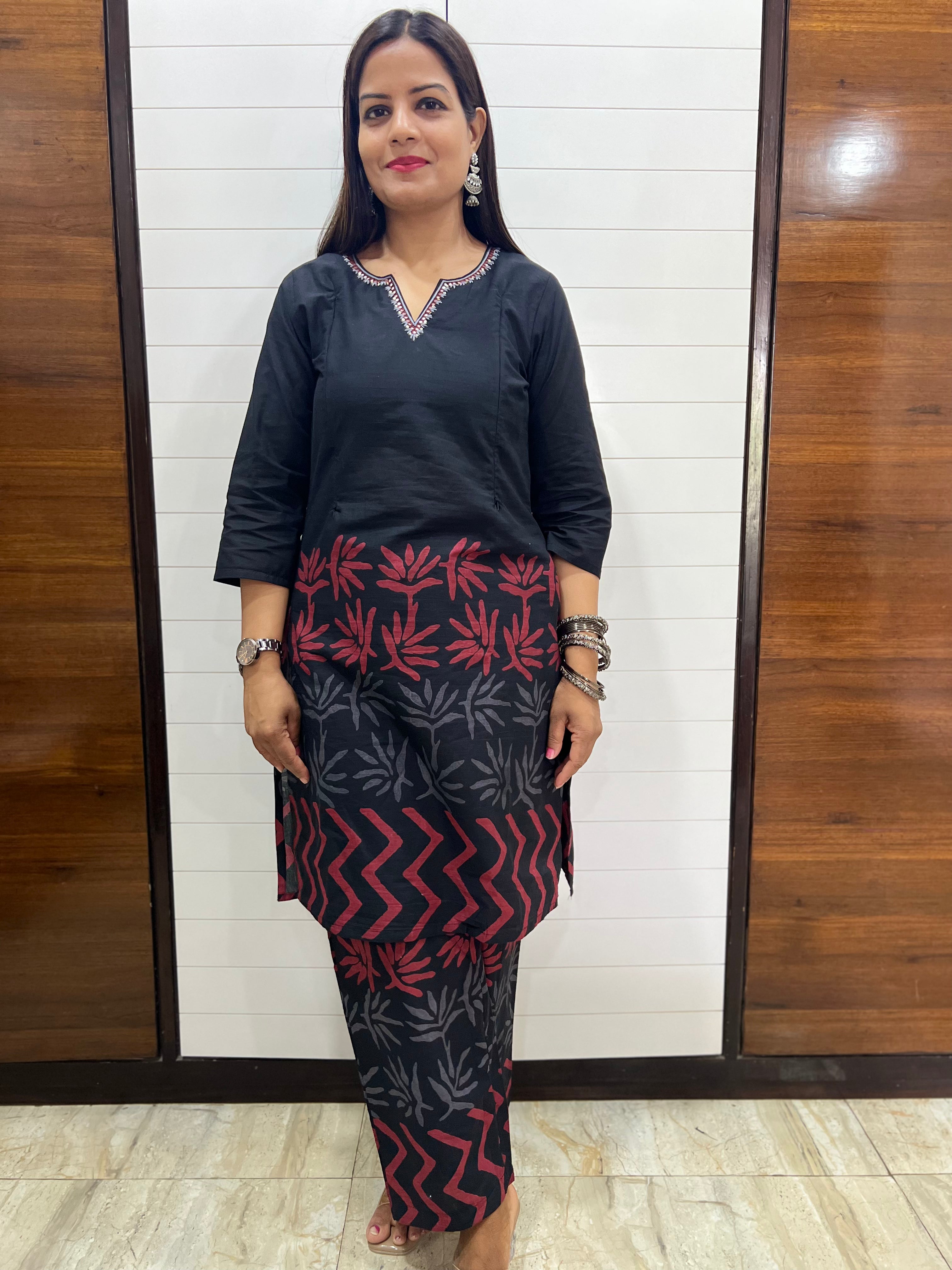 Black Pure Cotton Printed Feeding Cord Set With Hand Embroidery on Neck