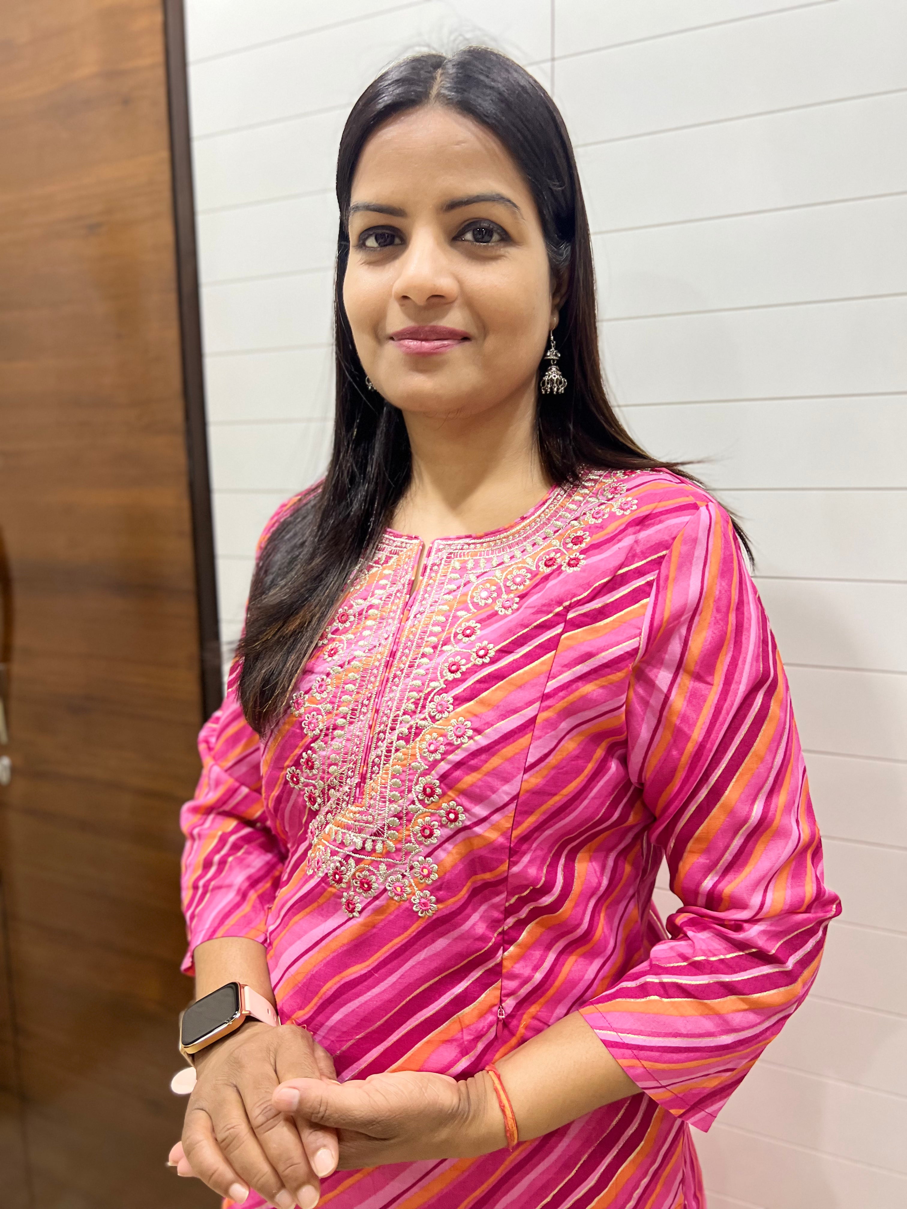 Mumzhug fuchsia cotton embroidered feeding kurta