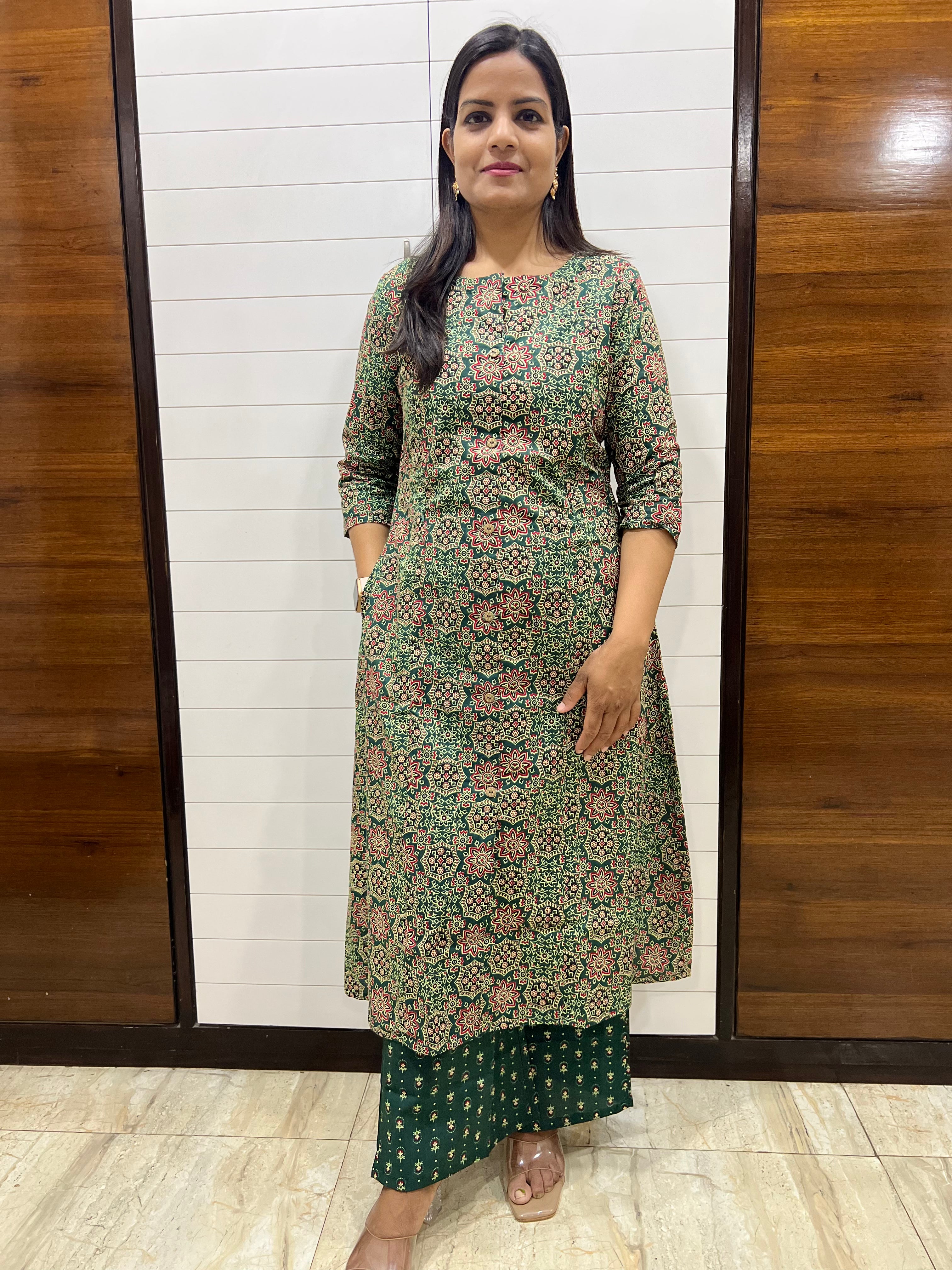 mumzhug pure cotton bottle green feeding kurta set