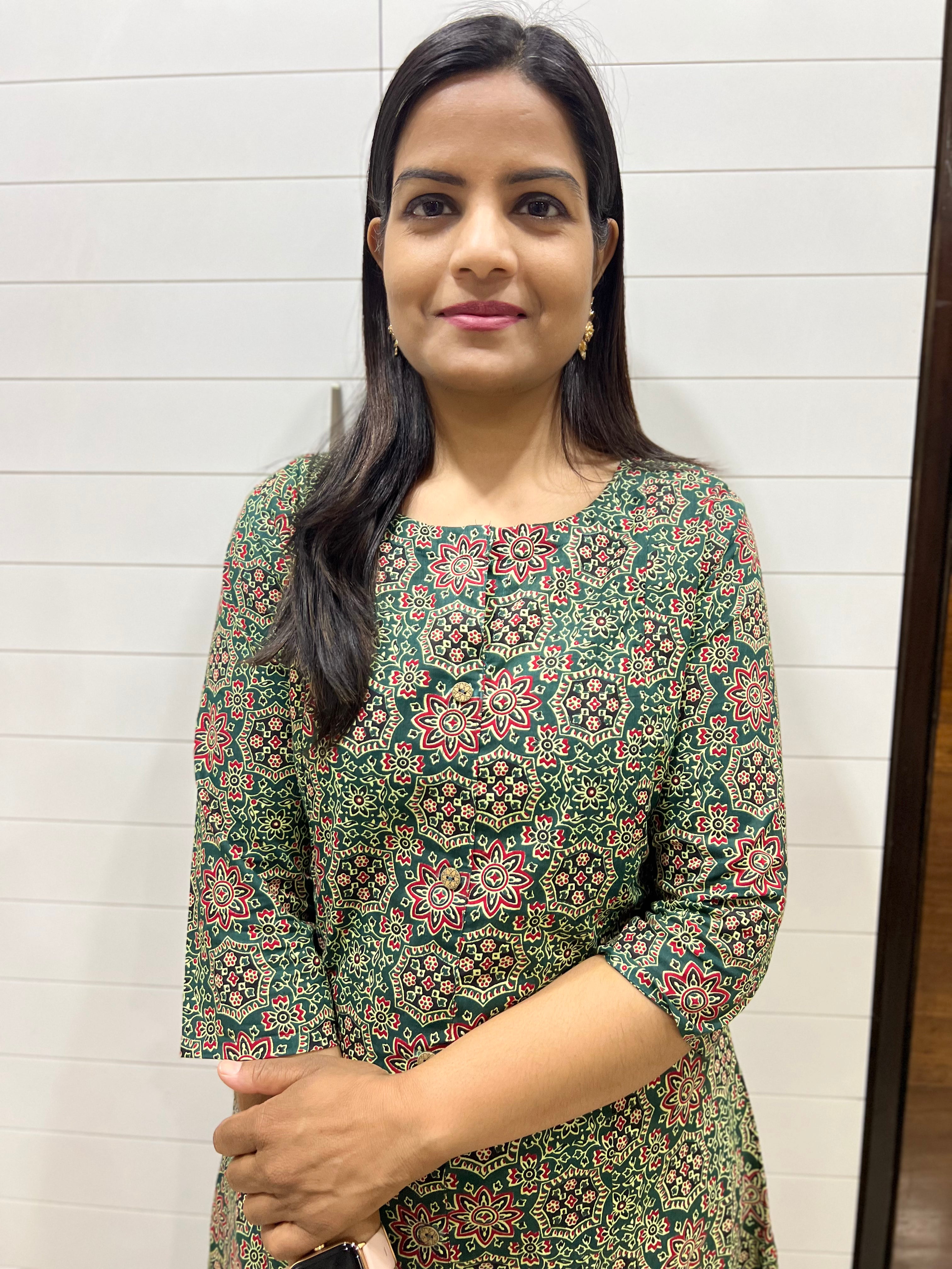 mumzhug pure cotton bottle green feeding kurta set