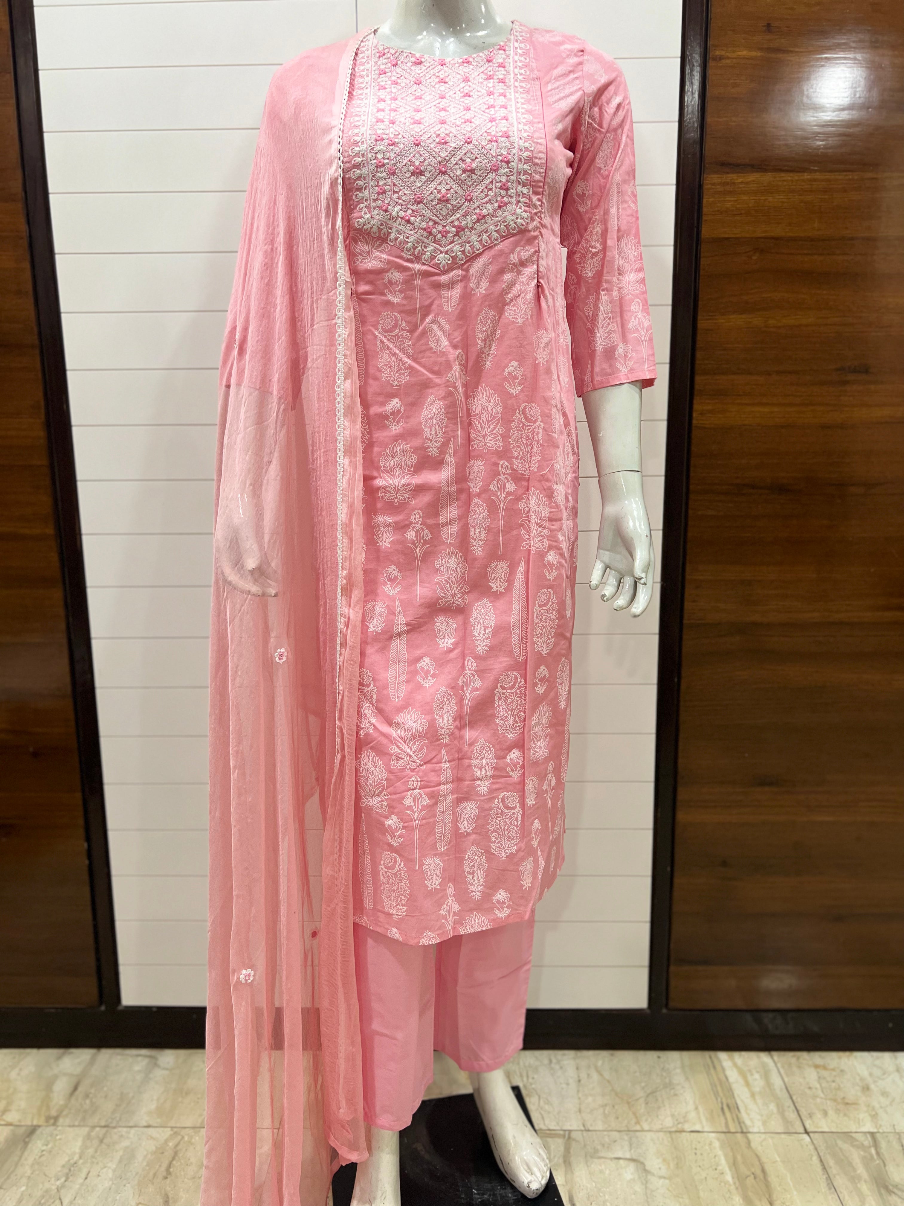 Cotton Dori Embroided Kurta With Pant And Chiffon Dupatta For Maternity And Feeding Purpose