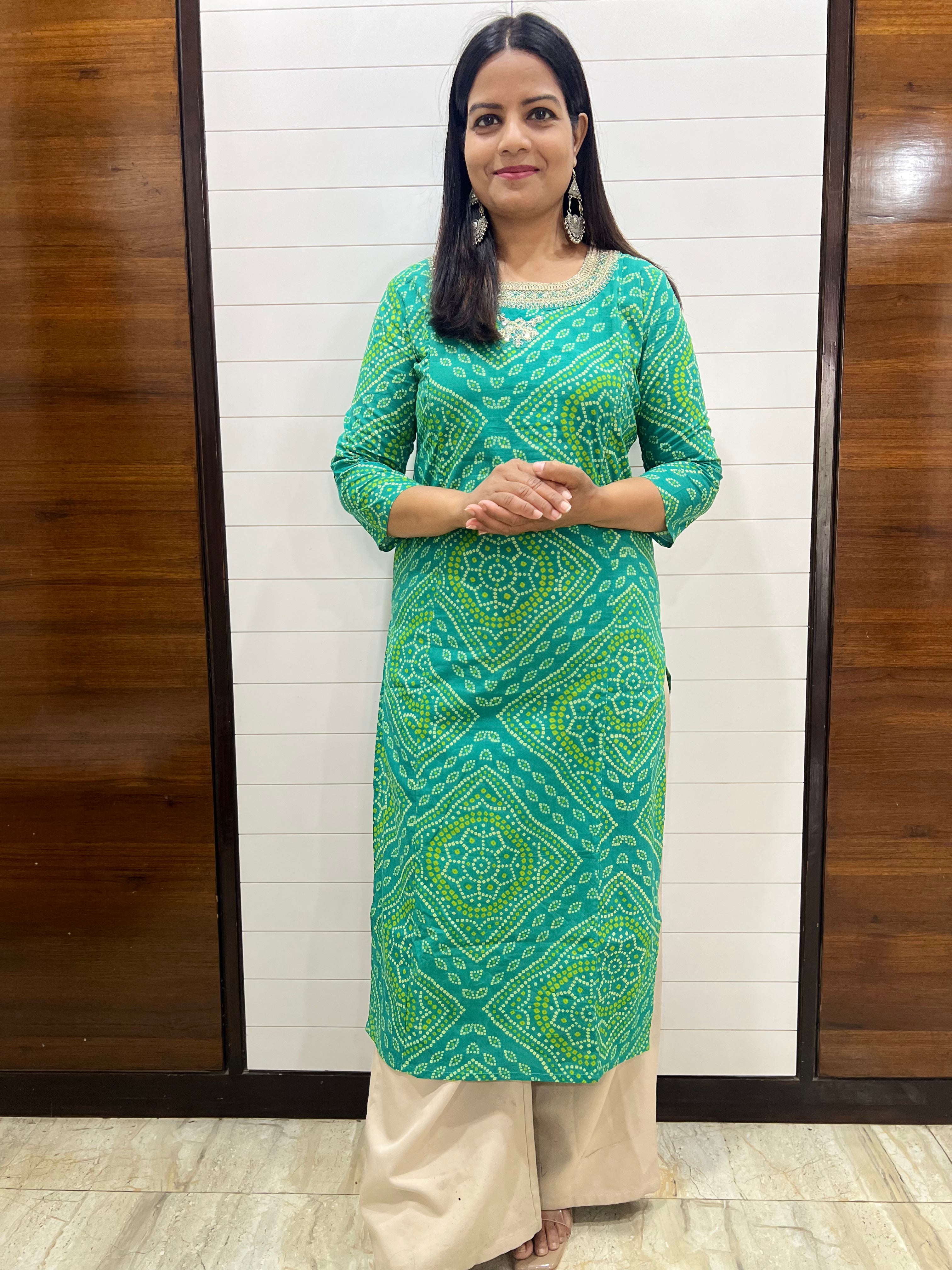Mumzhug pure cotton green feeding kurta with both side feeding zipper