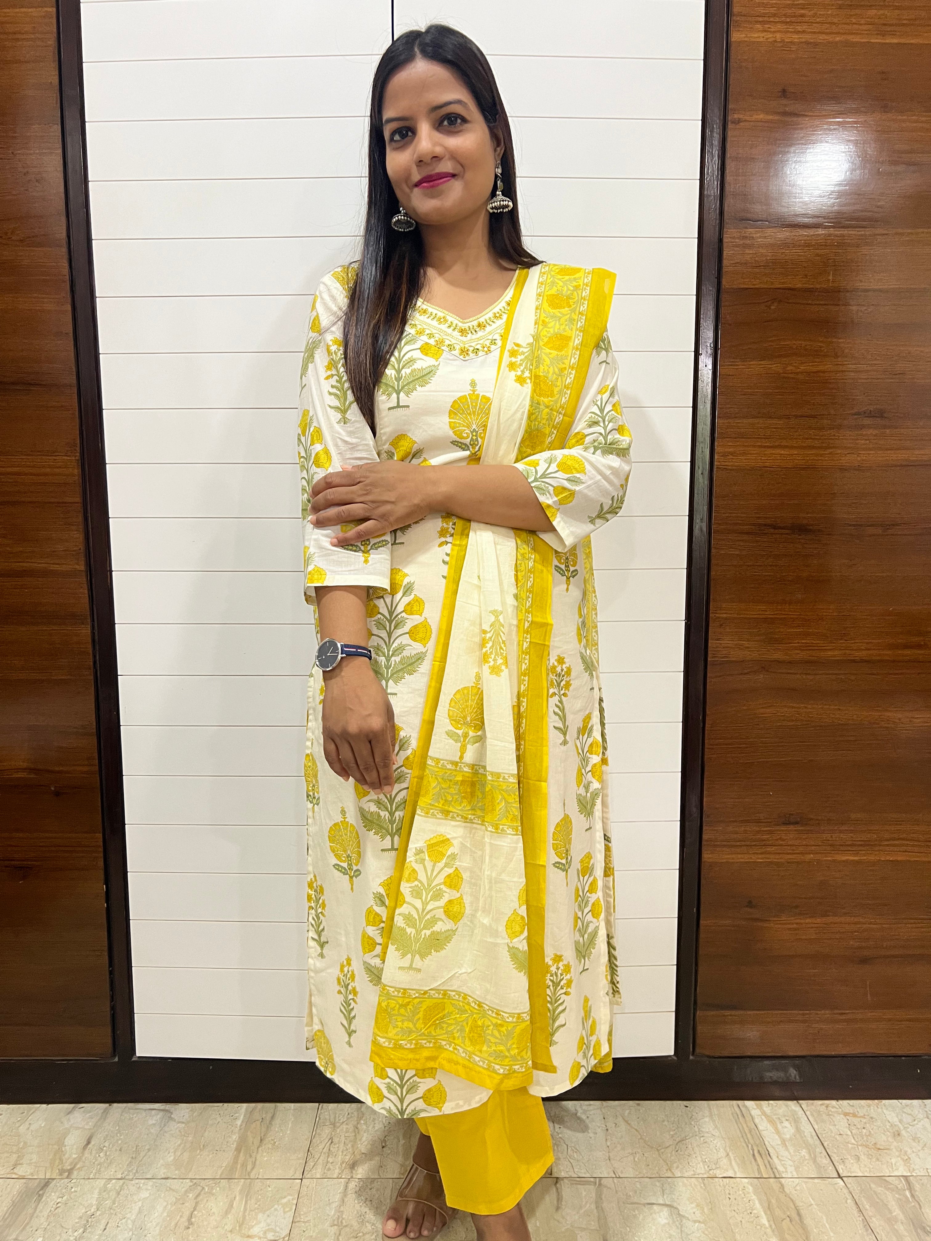 Pure Cotton Printed Embroidered Feeding Kurta Pant and Dupatta Set with Attached Lining