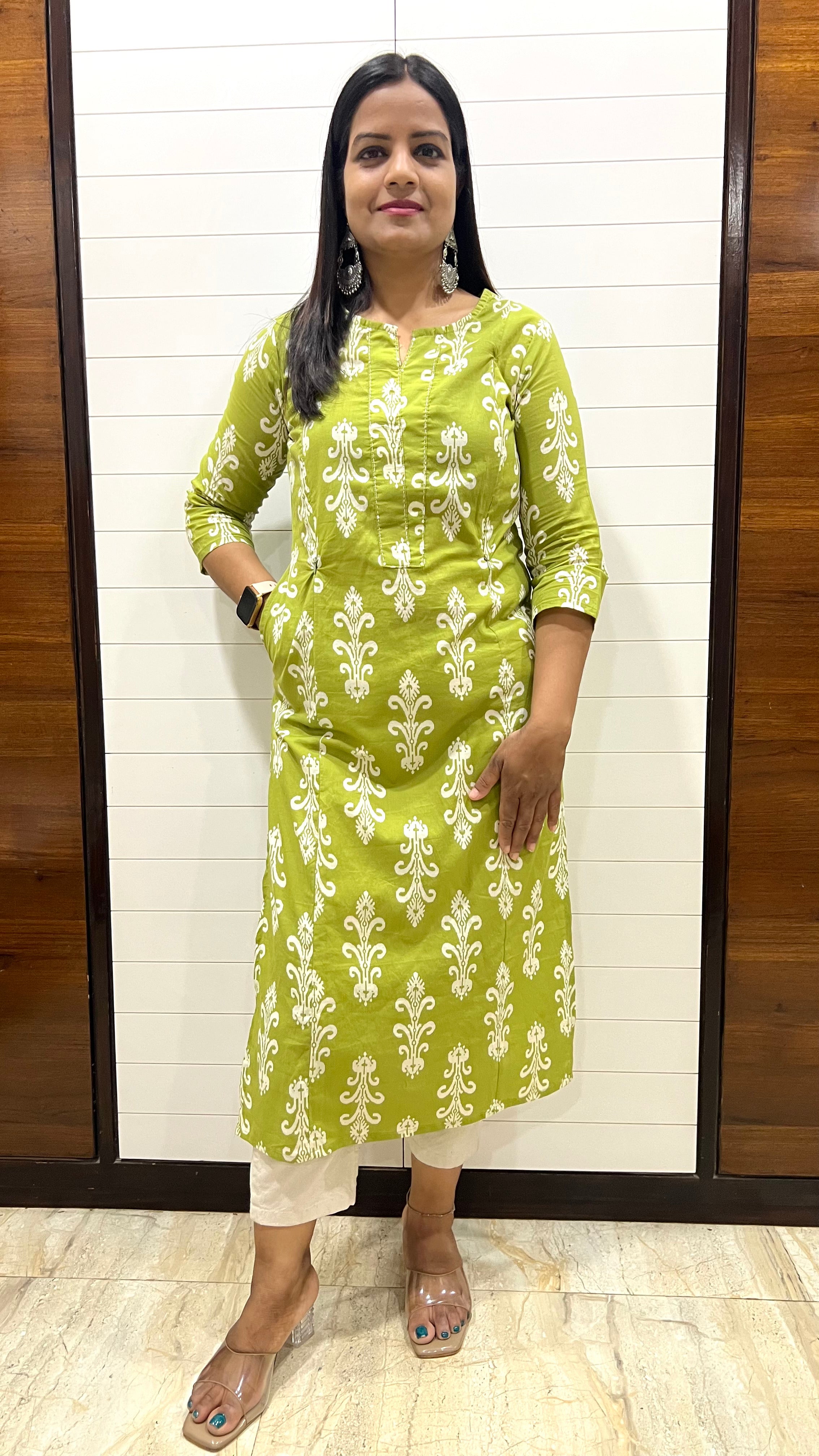 Mumzhug pure cotton jaipuri print green feeding kurta