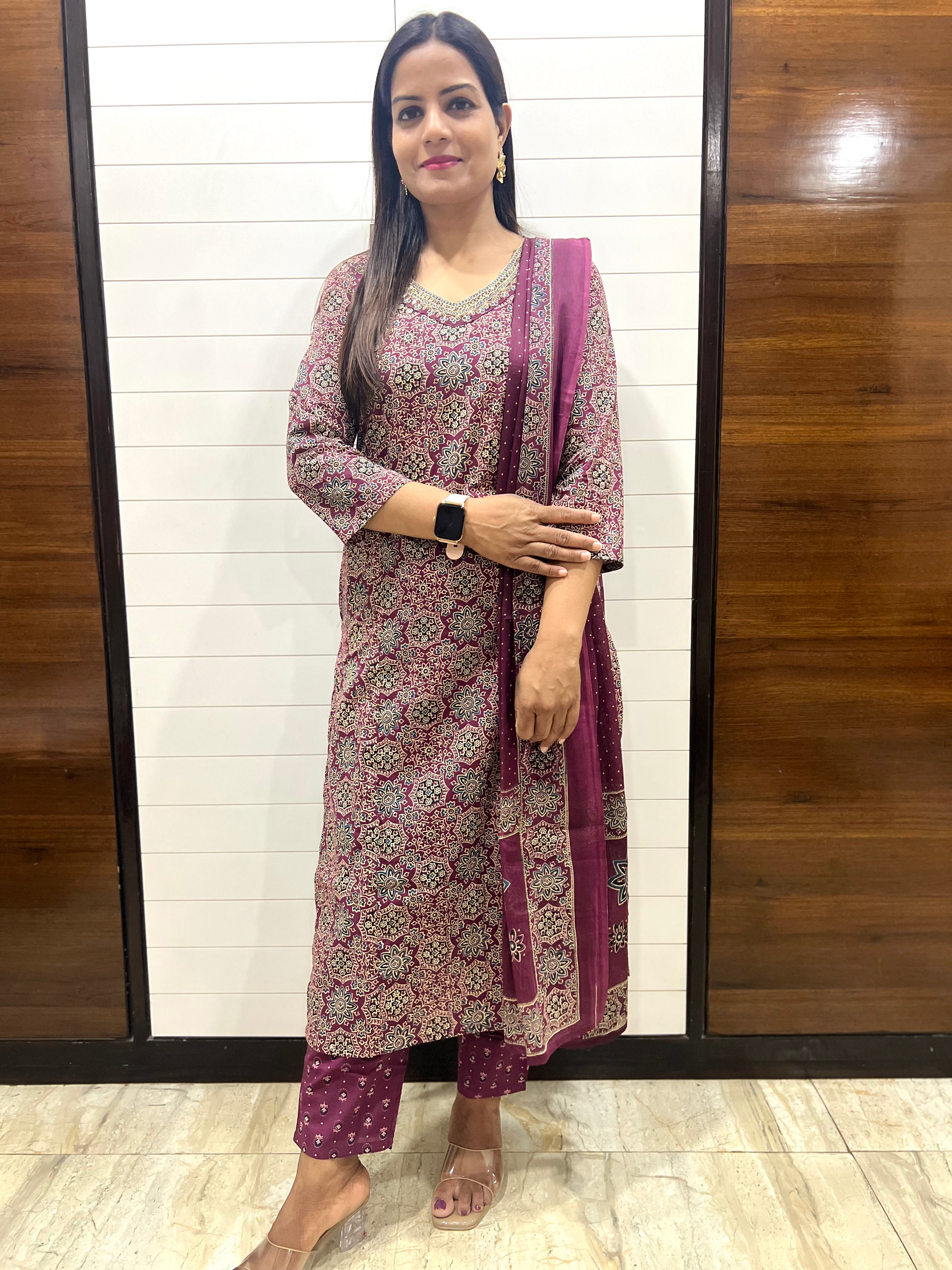 Pre-Book Mumzhug Pure Jaipuri Cotton Wine Colored Feeding Kurta Pant and Dupatta Set-currently prebooking is closed