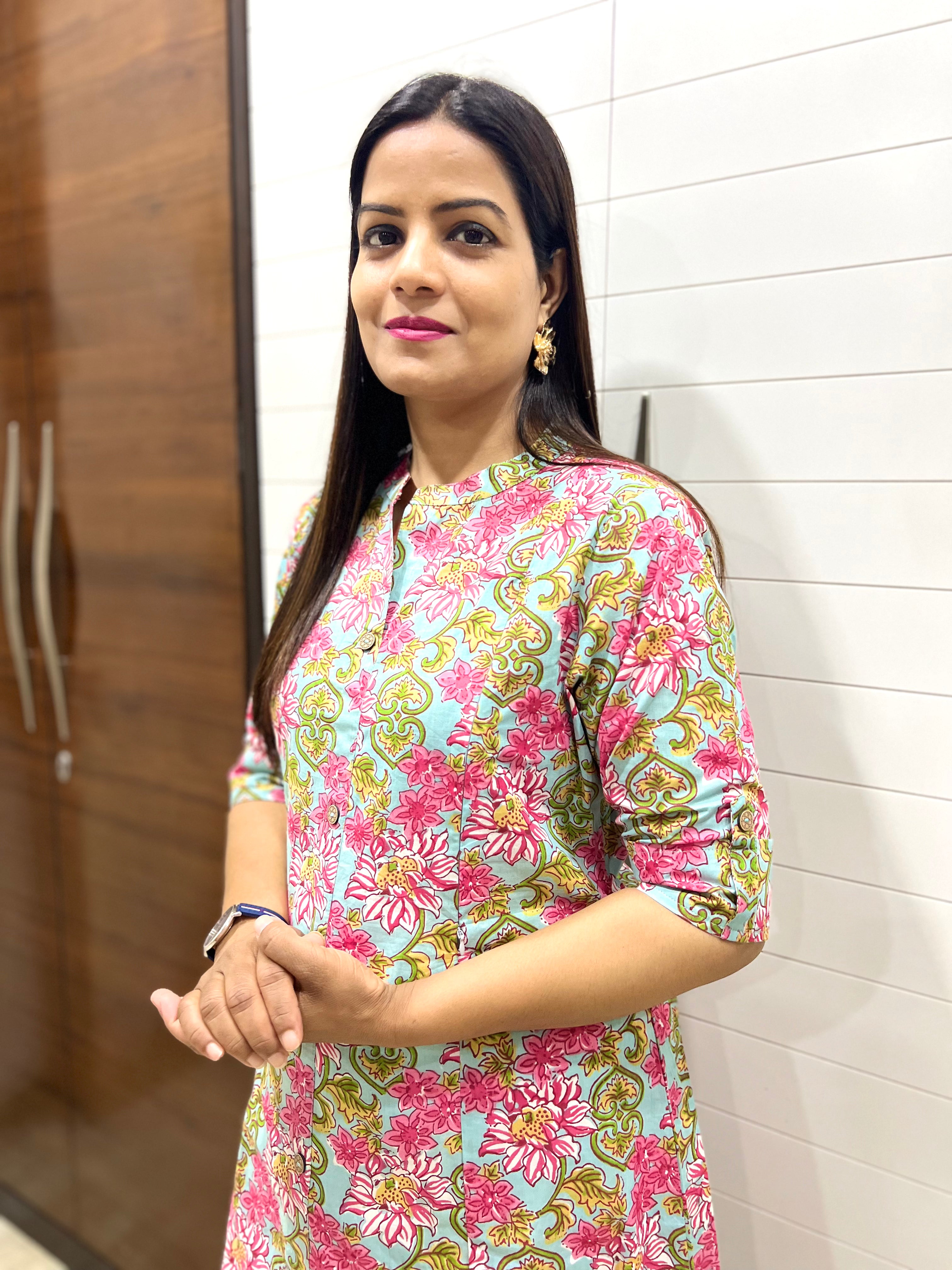 Mumzhug Grey Color Pure Cotton Jaipuri Print Feeding Cord Set with side Pocket