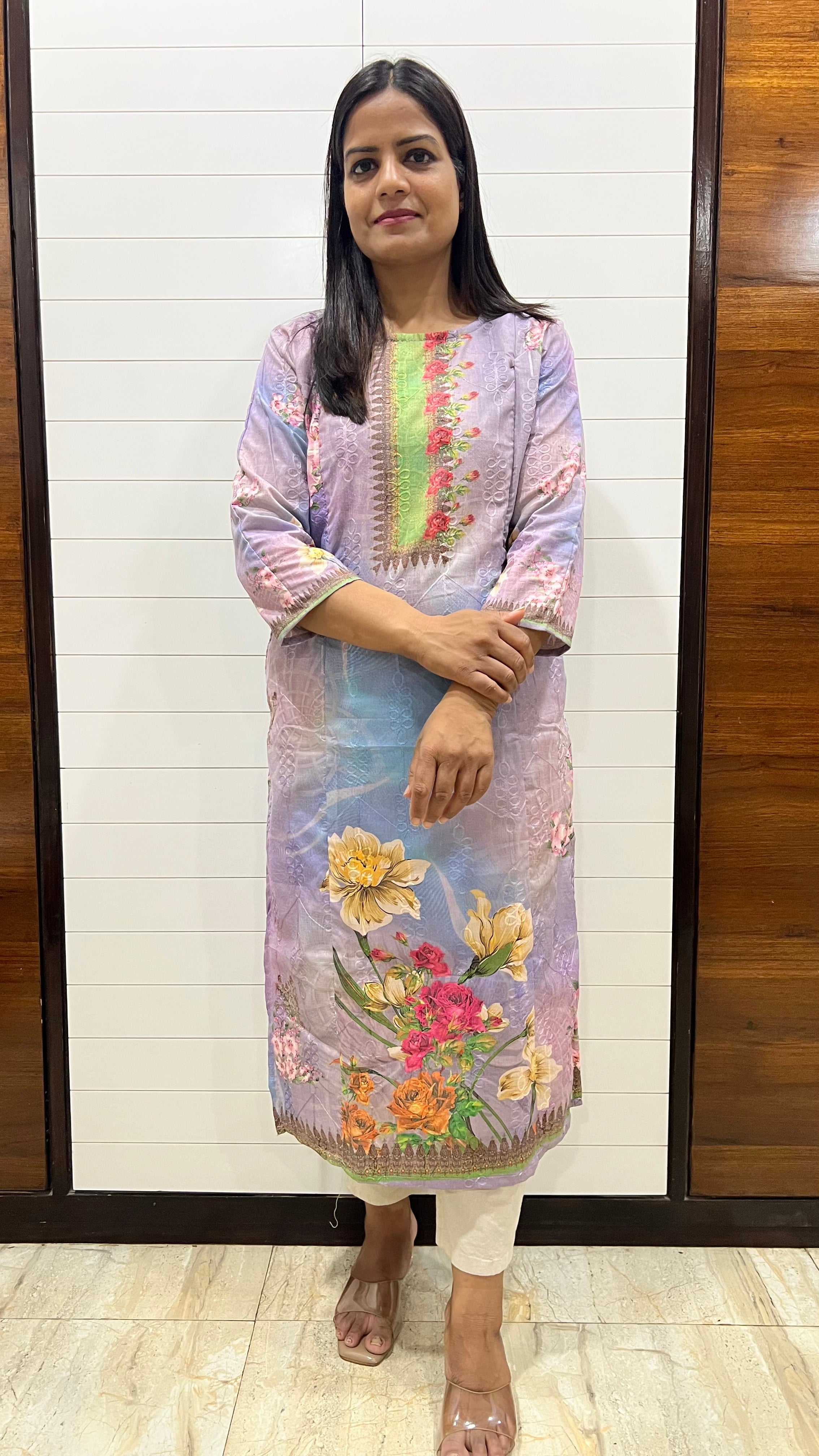 Mumzhug Blend Cotton Lavender Digital Print Feeding Kurta β Floral Nursing Kurti with Hidden Zippers