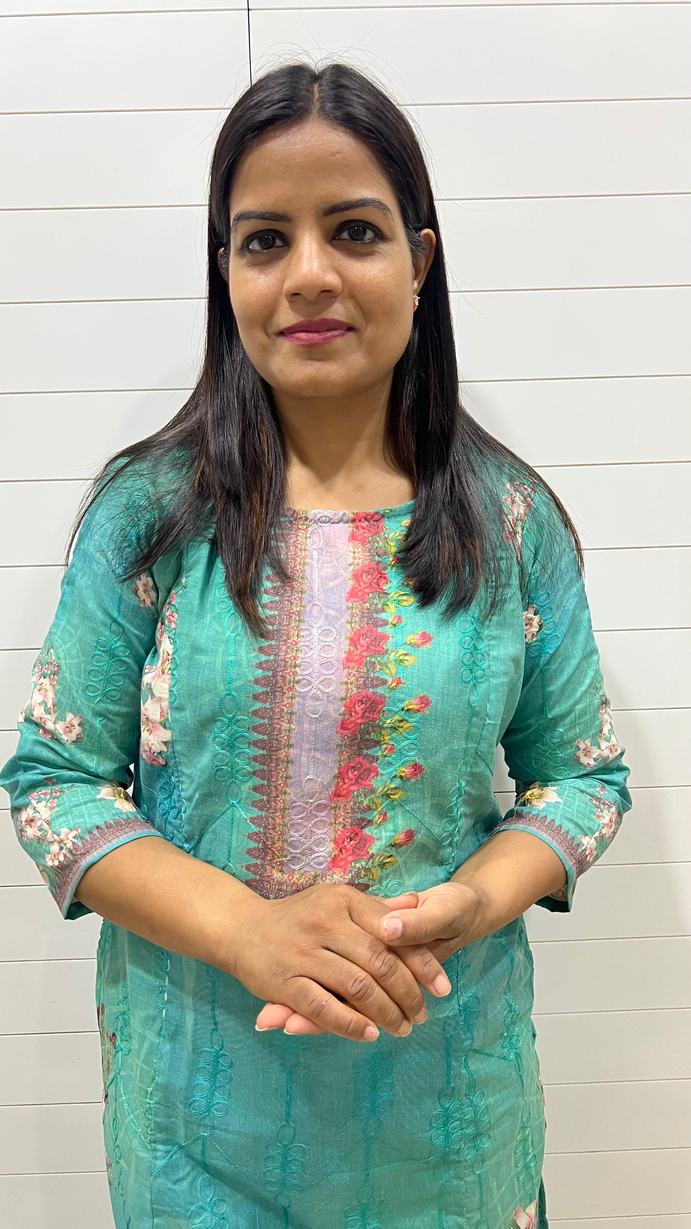 Mumzhug Blend Cotton Rama Green Digital Print Feeding Kurta β Floral Nursing Kurti with Hidden Zippers