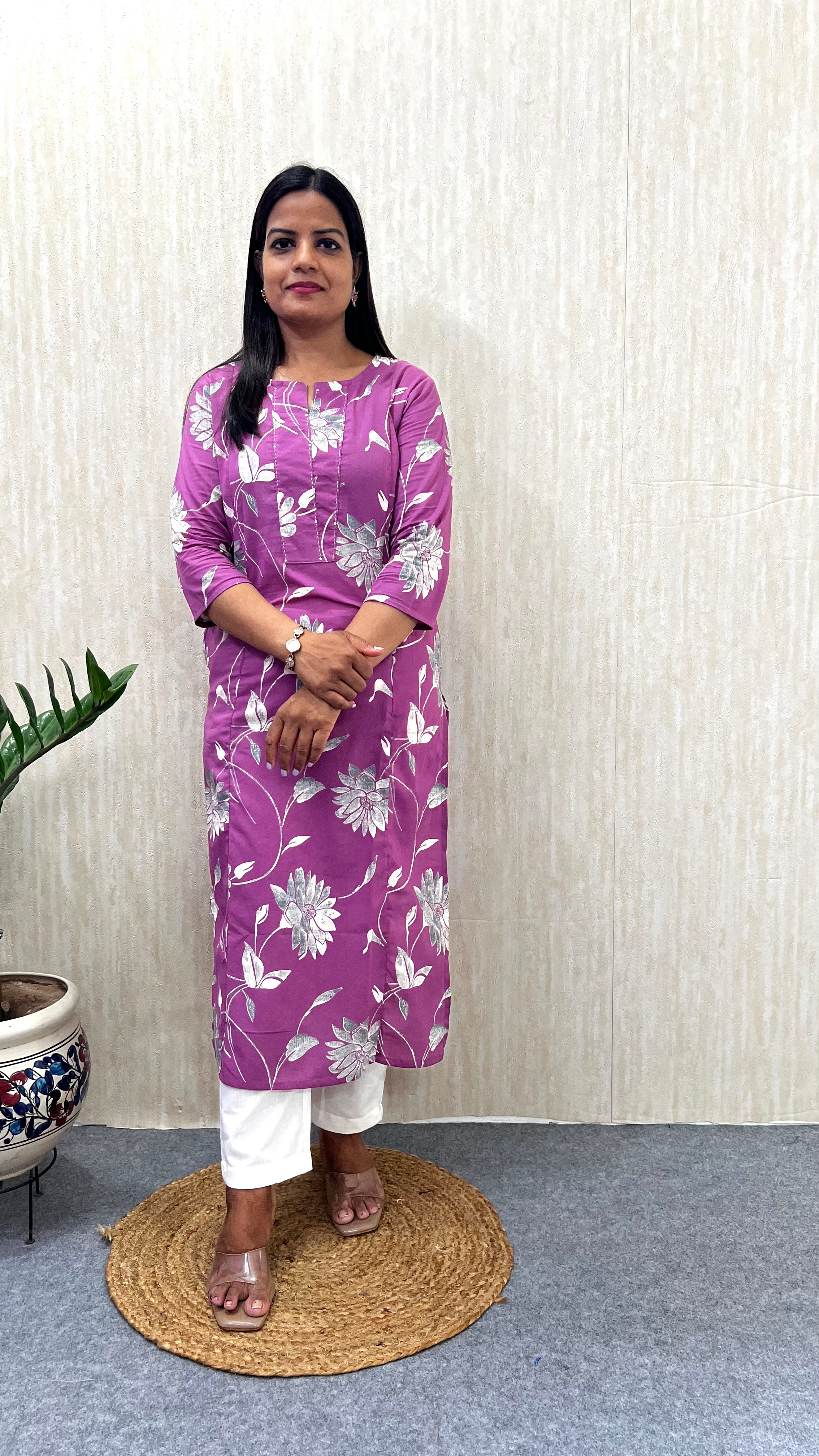 MUMZHUG Pure Cotton Jaipuri Print Feeding Kurta โ Lavender Floral | Maternity & Nursing Wear