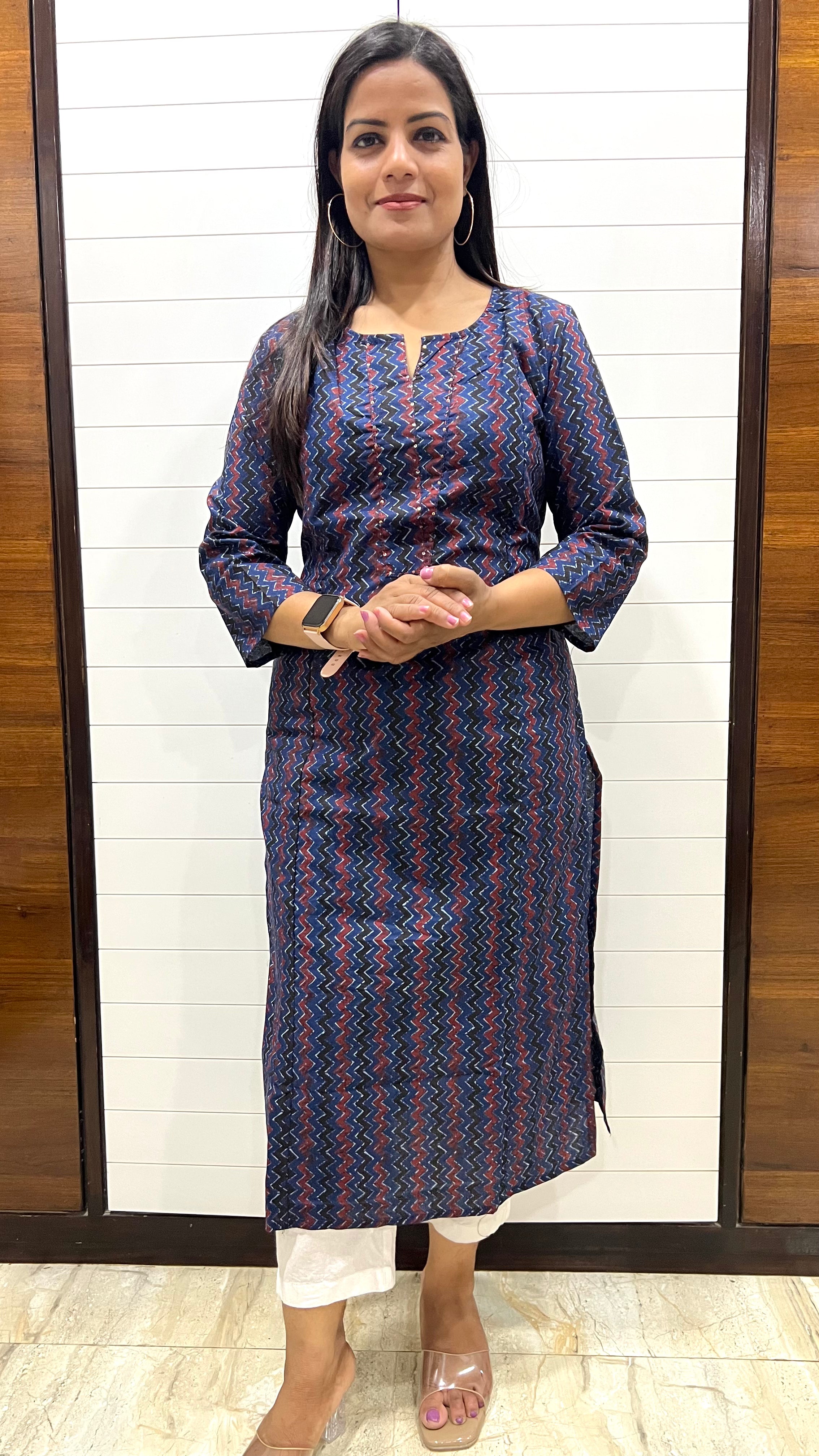 Mumzhug Pure Cotton Navy Blue Colored Printed Feeding Kurta