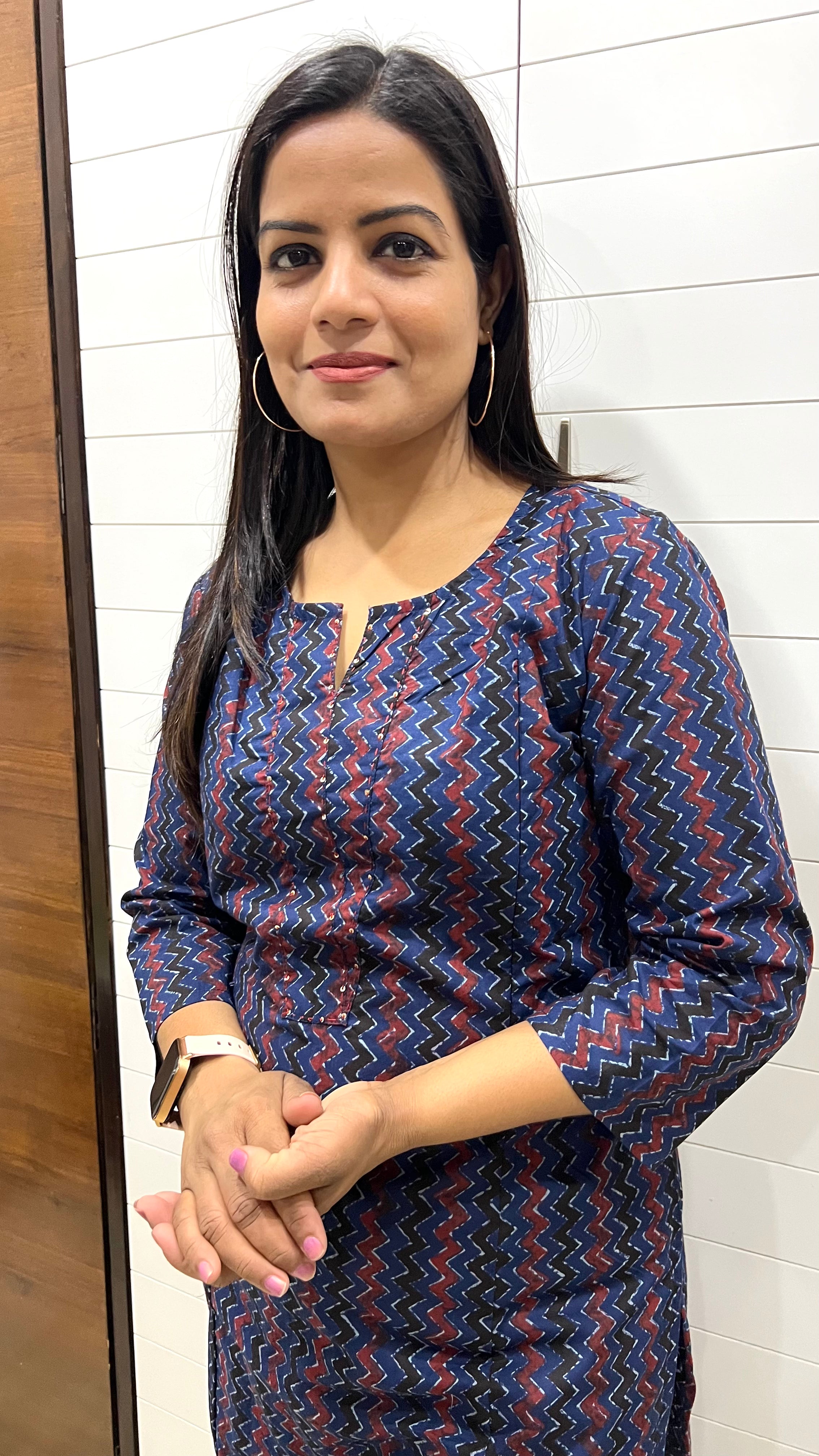 Mumzhug Pure Cotton Navy Blue Colored Printed Feeding Kurta