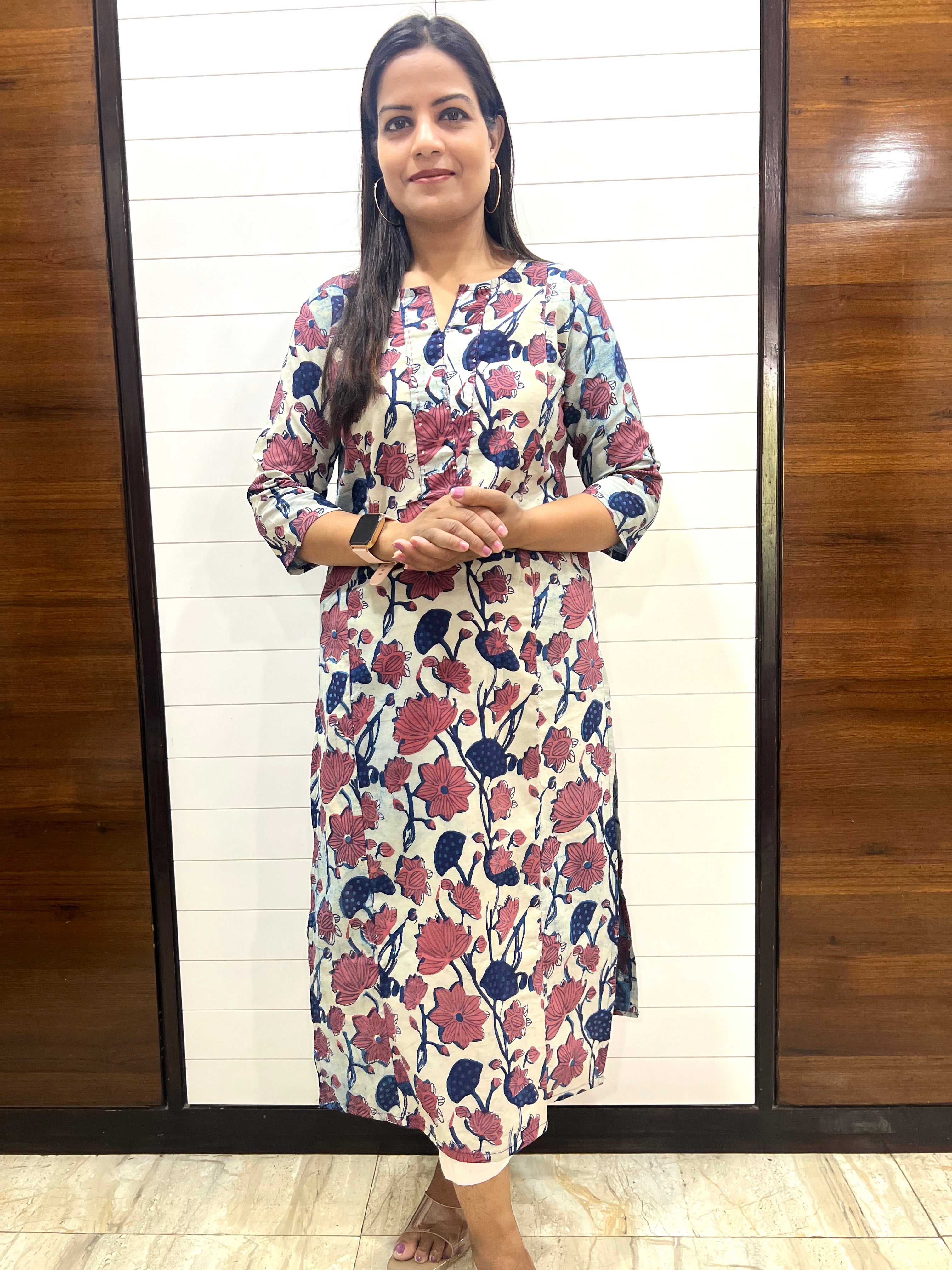 Mumzhug Pure Handblock Cotton Printed Feeding Kurta with Both Sided Feeding Zipper