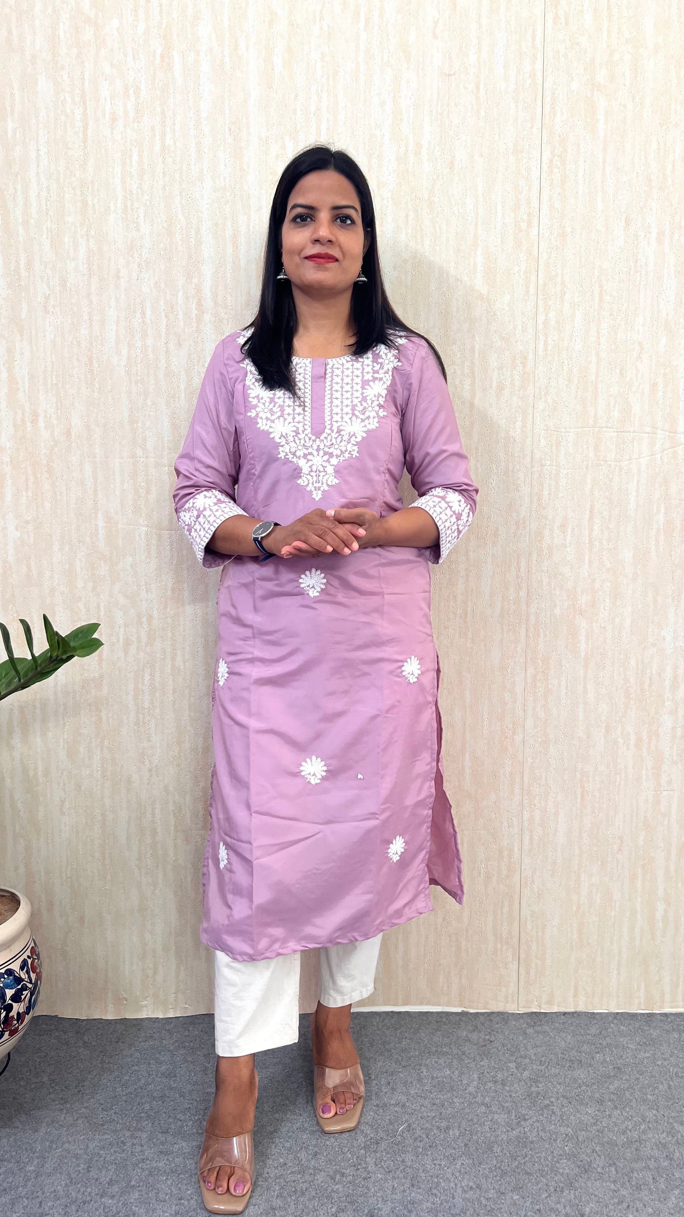 MUMZHUG Lavender Luxe β Maslin Silk Embroidered Feeding Kurta